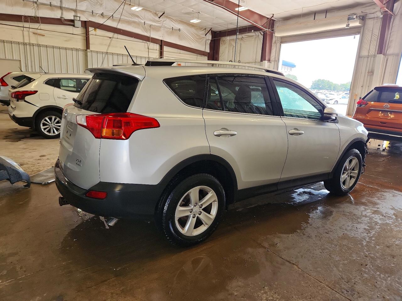 2013 Toyota Rav4 Xle Silver vin: 2T3RFREV3DW020582