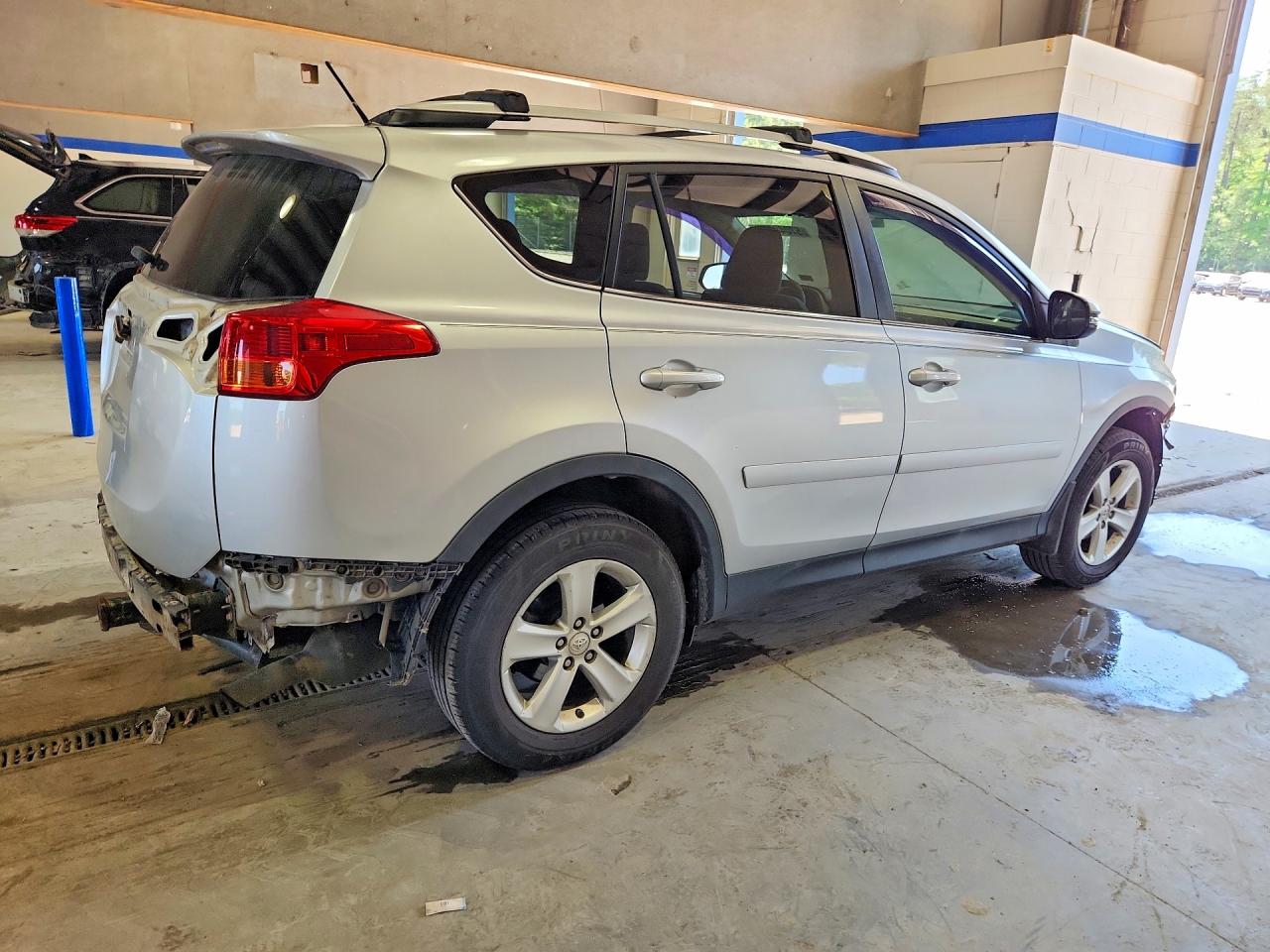 2013 Toyota Rav4 Xle Silver vin: 2T3RFREV3DW021537
