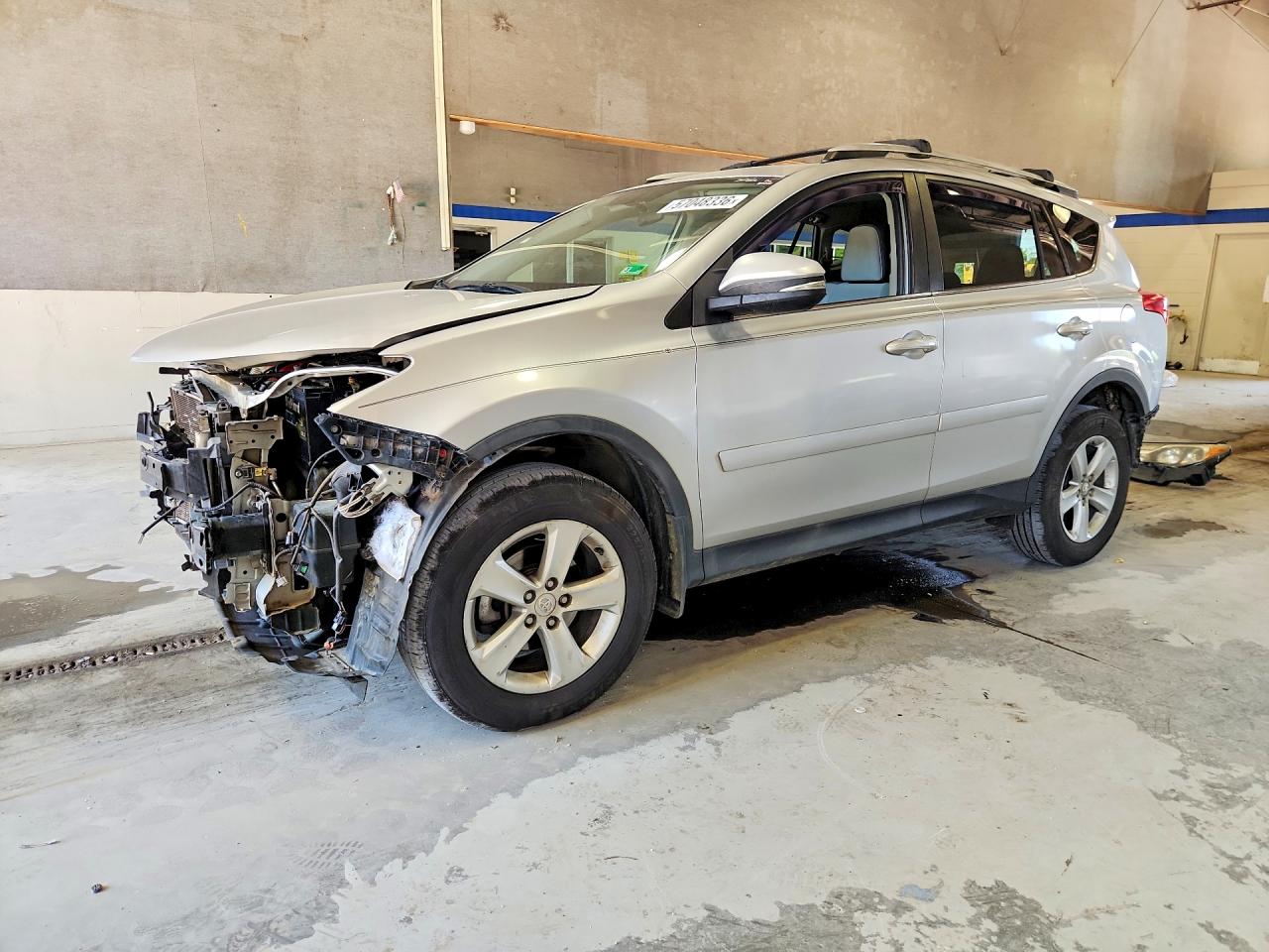 2013 Toyota Rav4 Xle Silver vin: 2T3RFREV3DW021537