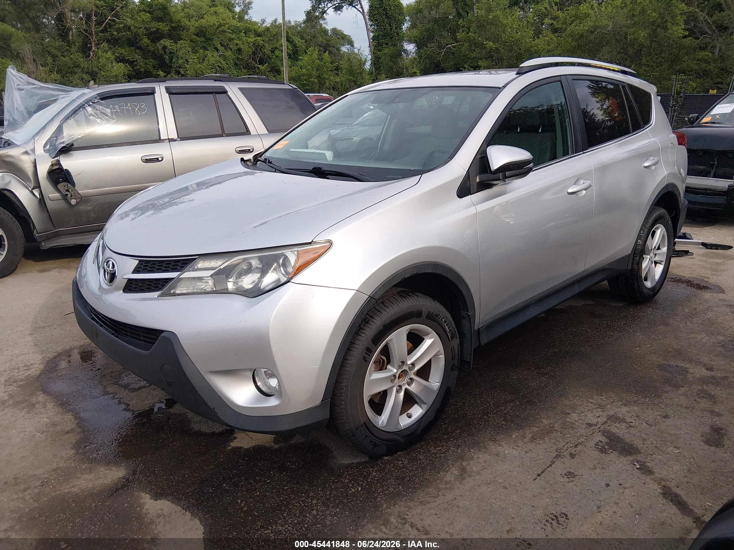2013 Toyota Rav4 Xle Серебряный vin: 2T3RFREV3DW046132