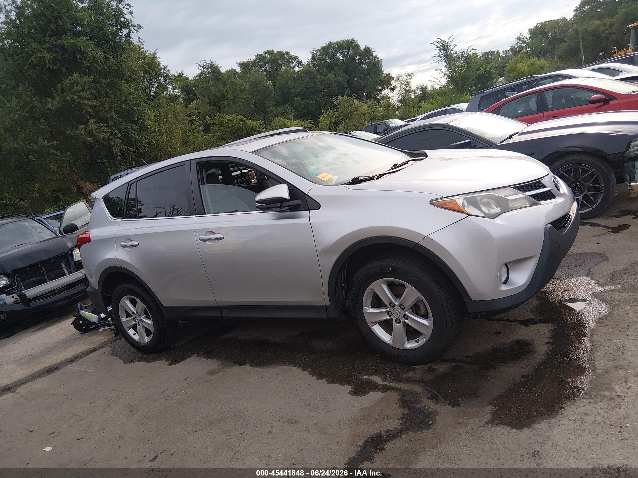 2013 Toyota Rav4 Xle Серебряный vin: 2T3RFREV3DW046132