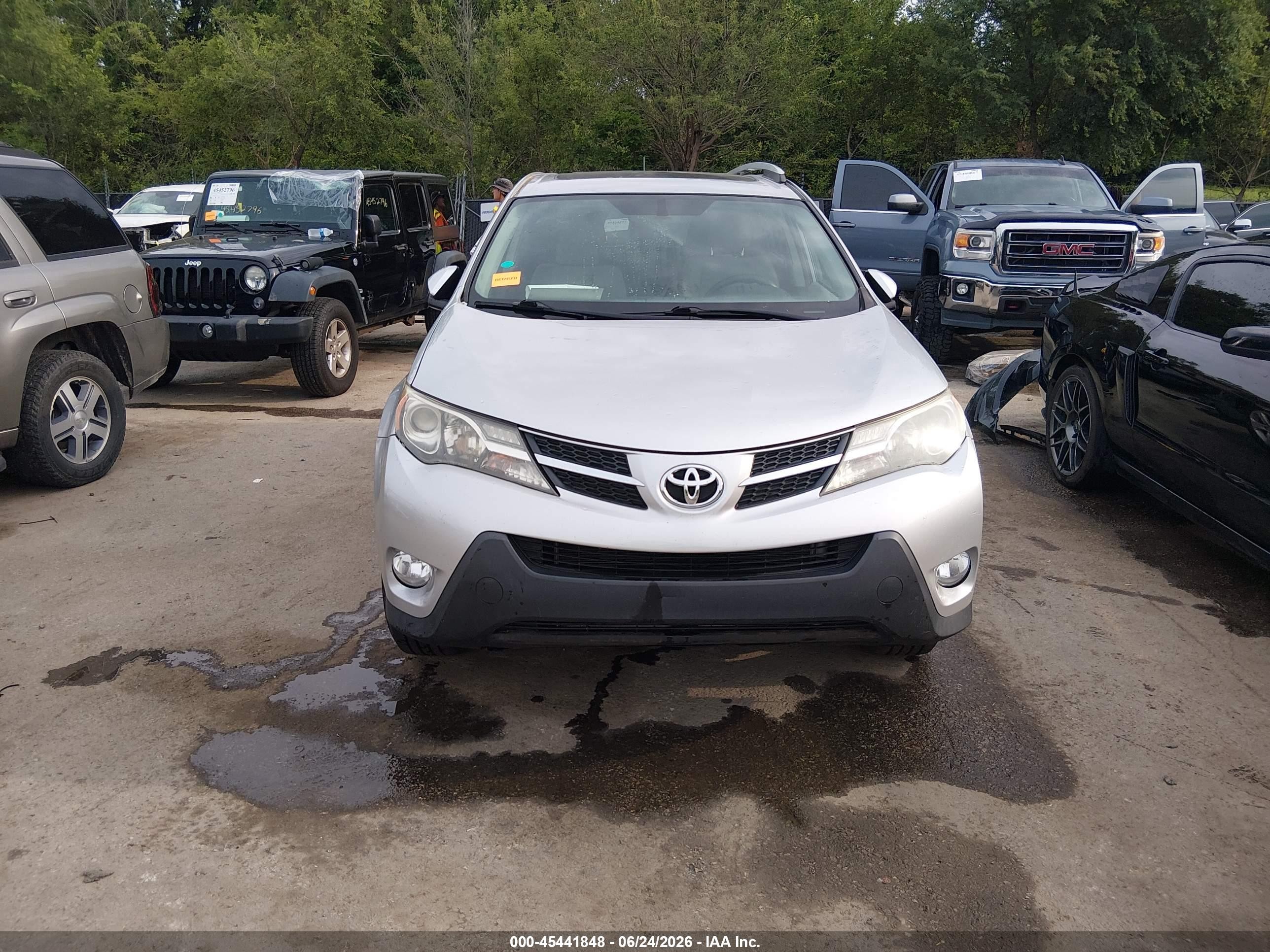 2013 Toyota Rav4 Xle Серебряный vin: 2T3RFREV3DW046132