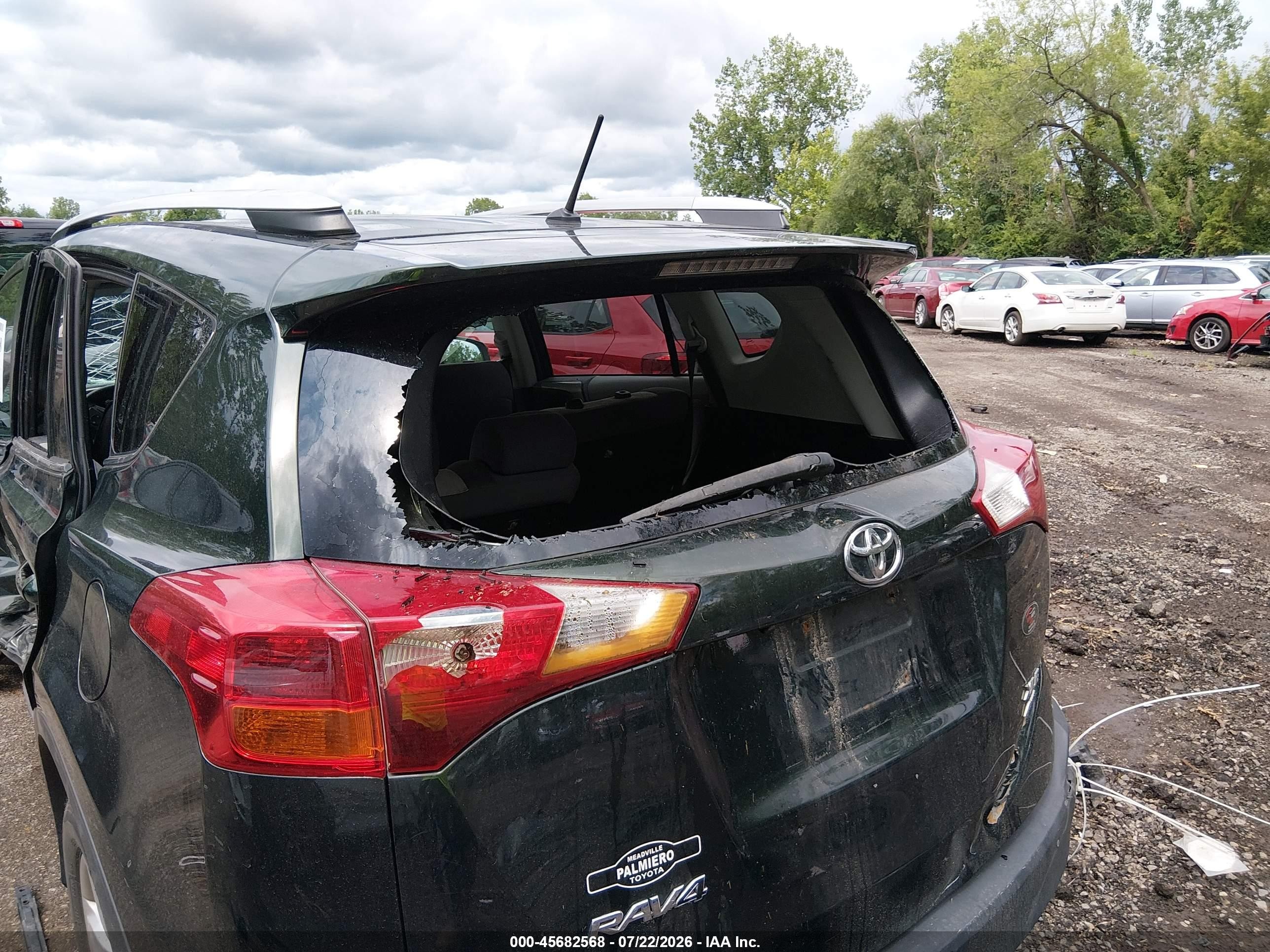 2013 Toyota Rav4 Xle Зеленый vin: 2T3RFREV3DW068034