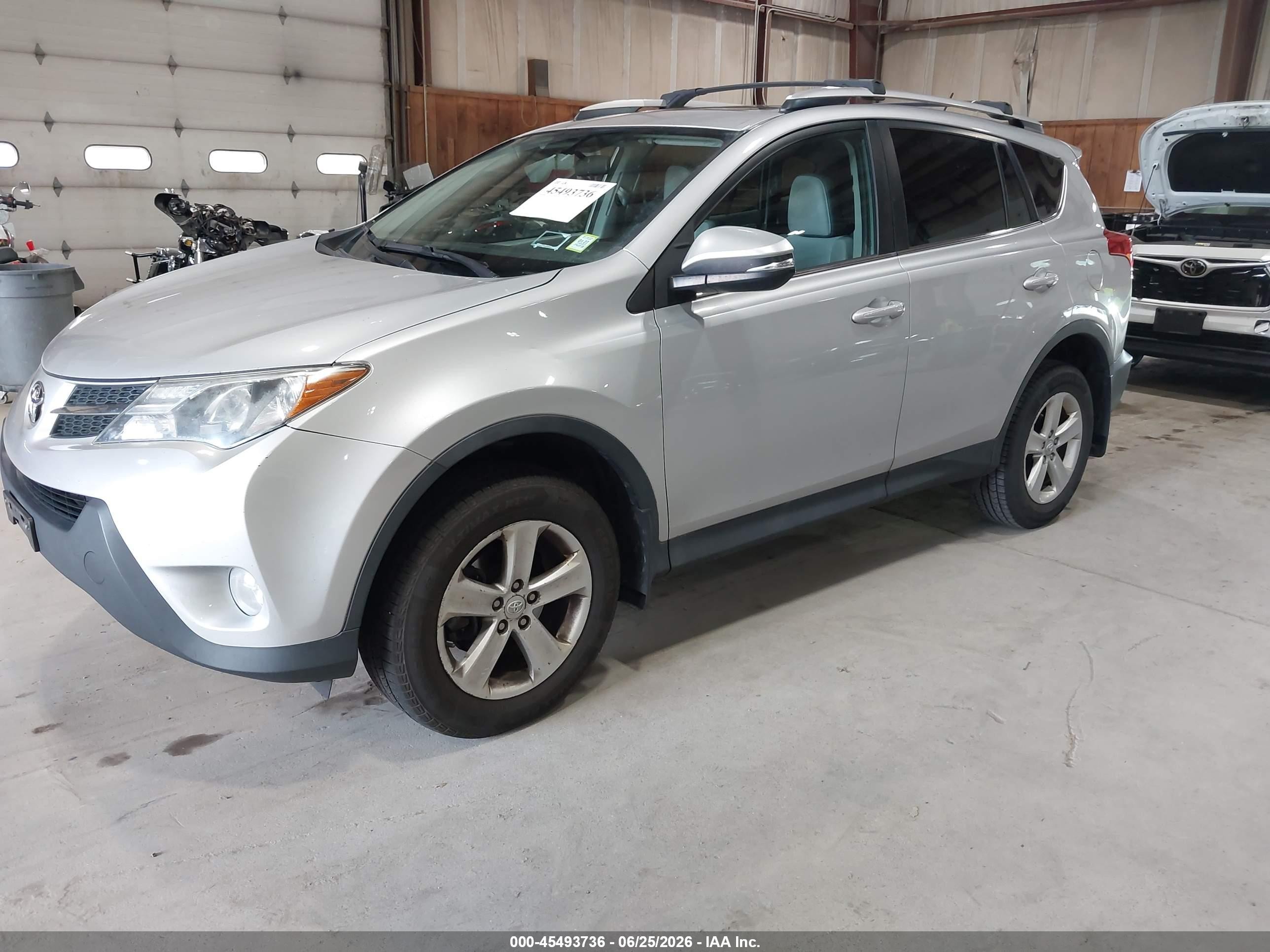 2013 Toyota Rav4 Xle Silver vin: 2T3RFREV3DW113408