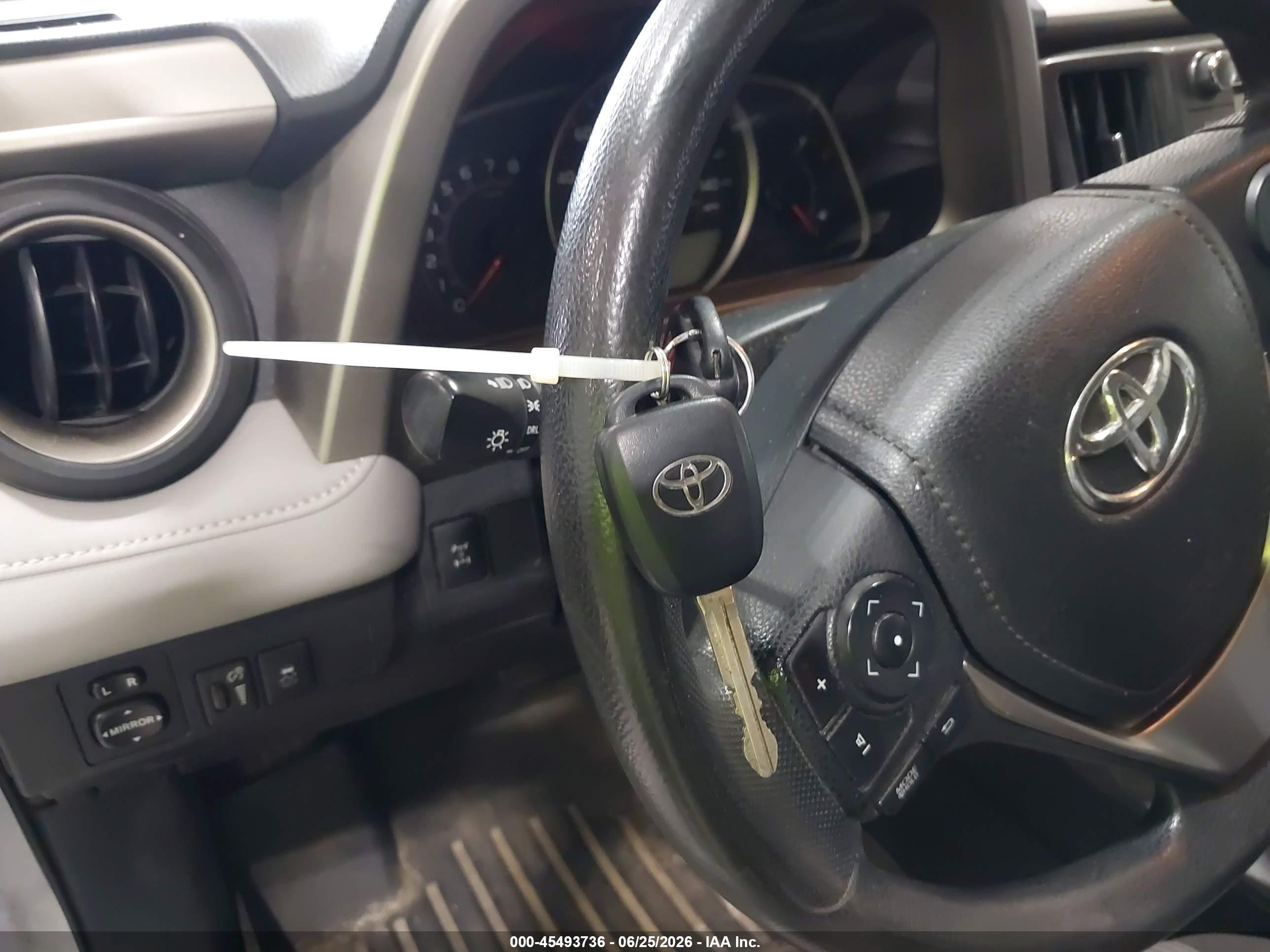 2013 Toyota Rav4 Xle Silver vin: 2T3RFREV3DW113408