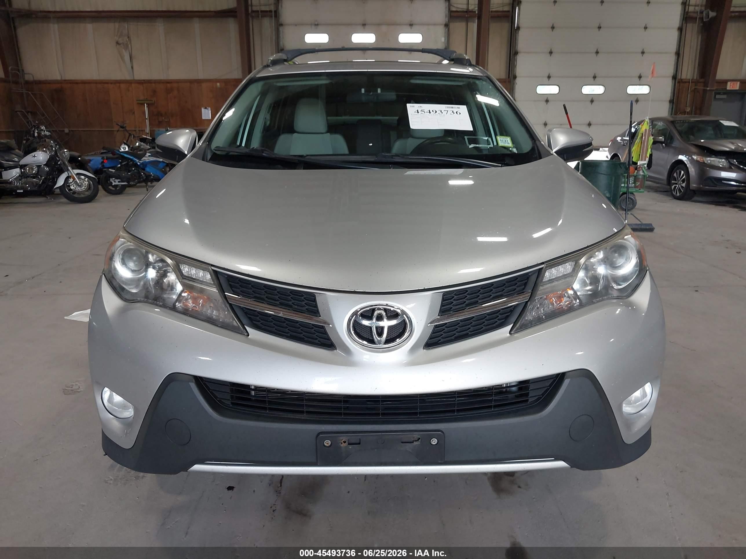 2013 Toyota Rav4 Xle Silver vin: 2T3RFREV3DW113408