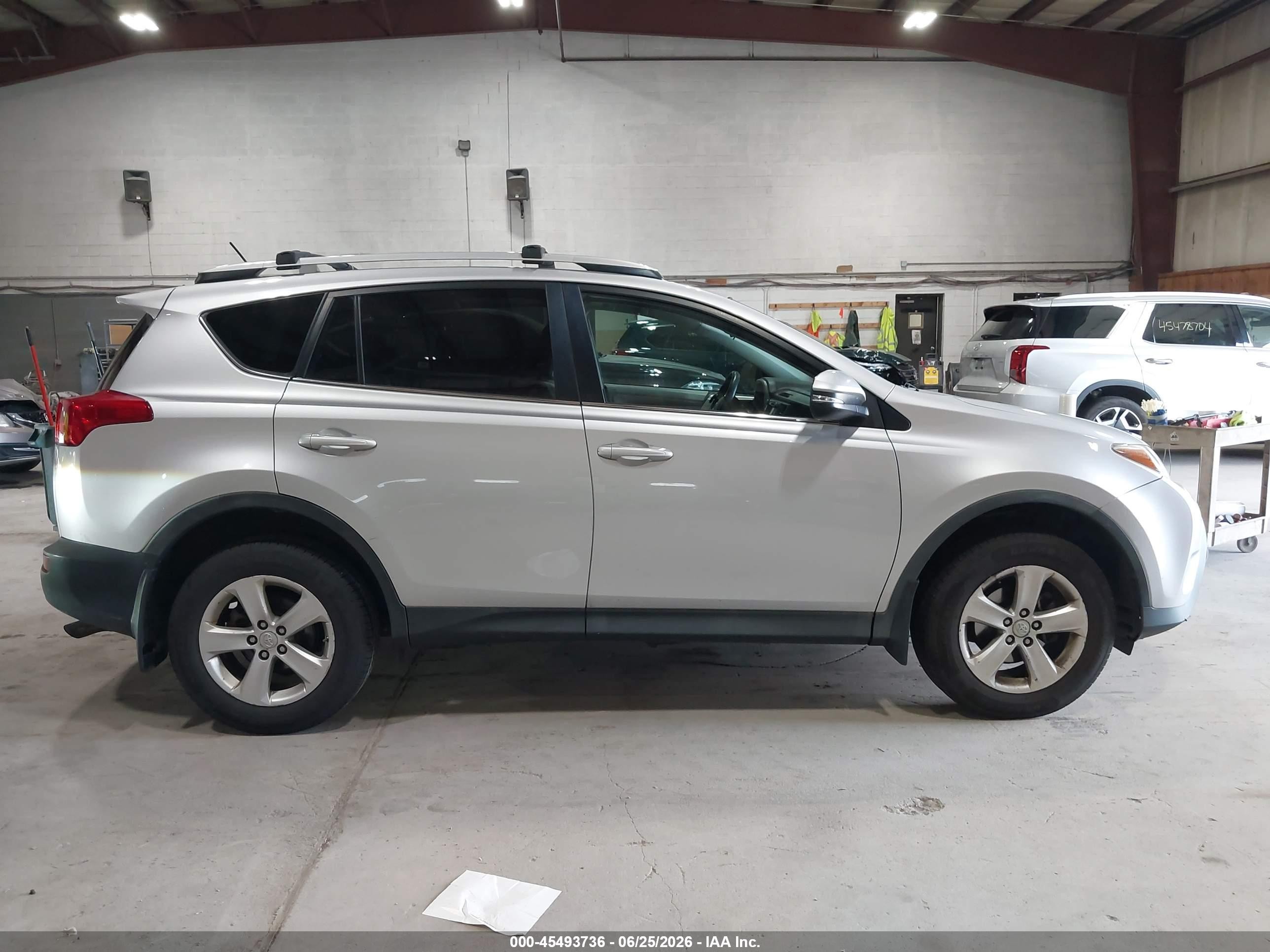 2013 Toyota Rav4 Xle Silver vin: 2T3RFREV3DW113408