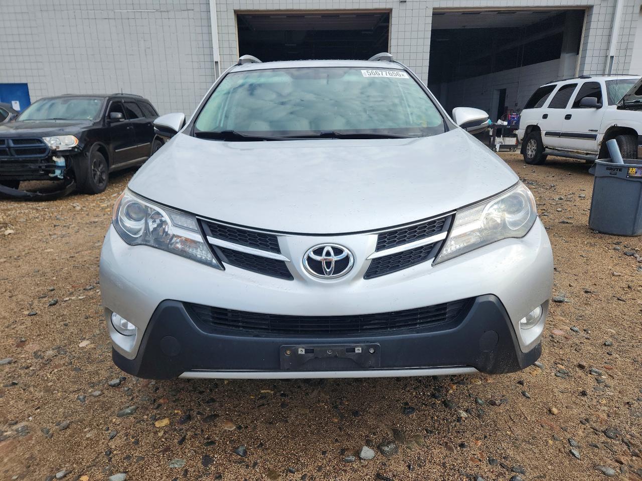 2014 Toyota Rav4 Le Silver vin: 2T3RFREV3EW156213
