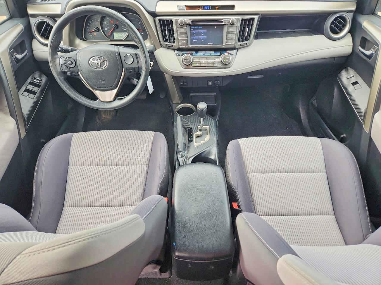 2014 Toyota Rav4 Le Silver vin: 2T3RFREV3EW156213