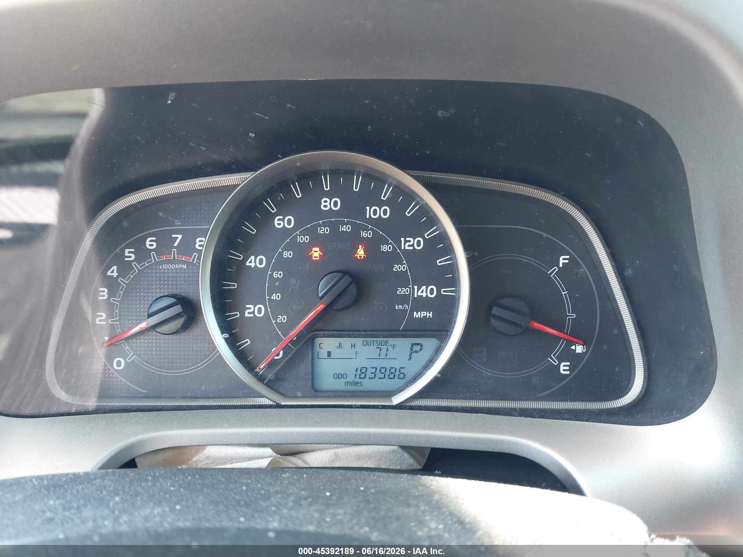 2014 Toyota Rav4 Xle Серебряный vin: 2T3RFREV3EW196985
