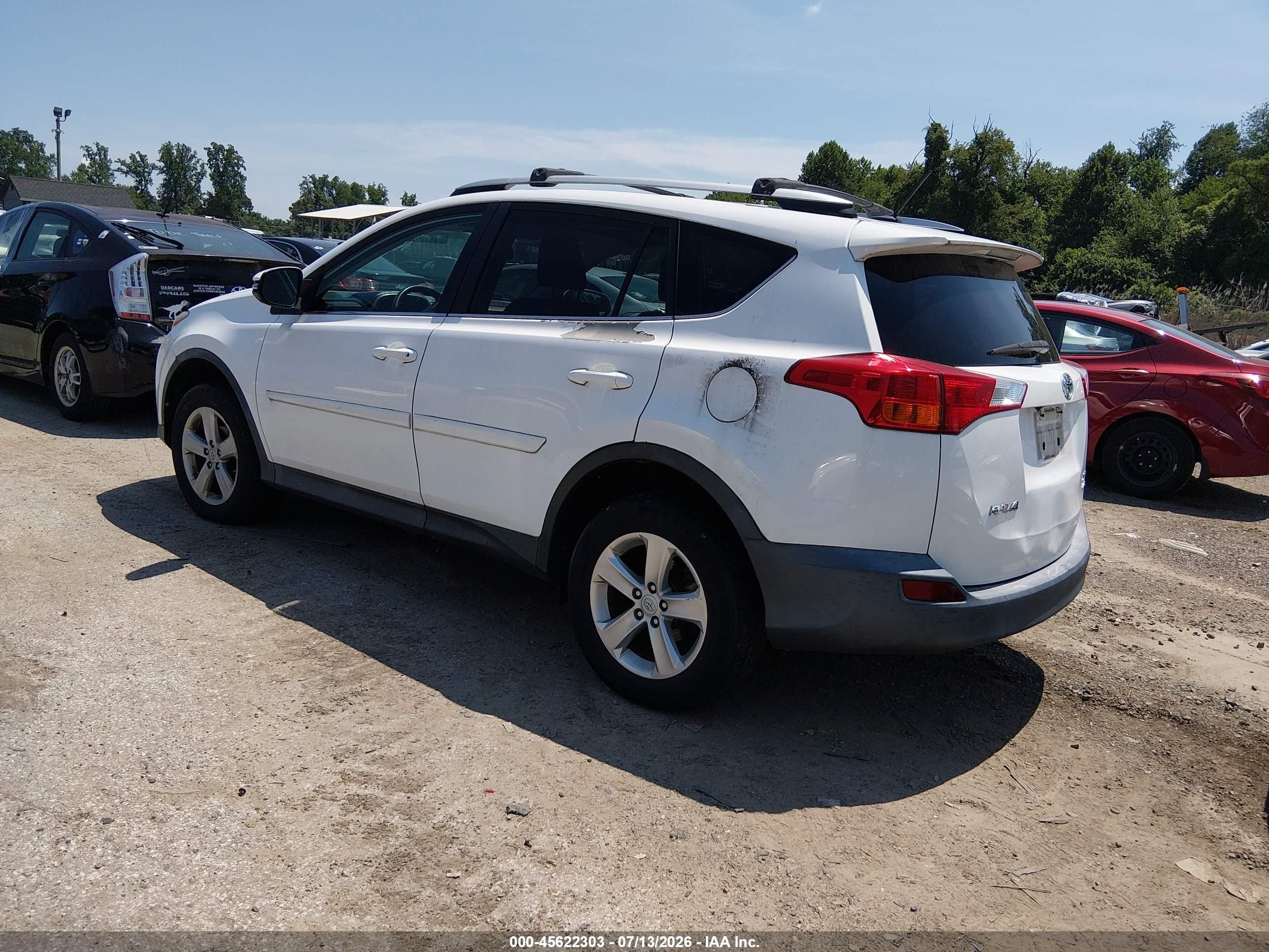 2014 Toyota Rav4 Xle White vin: 2T3RFREV3EW203384
