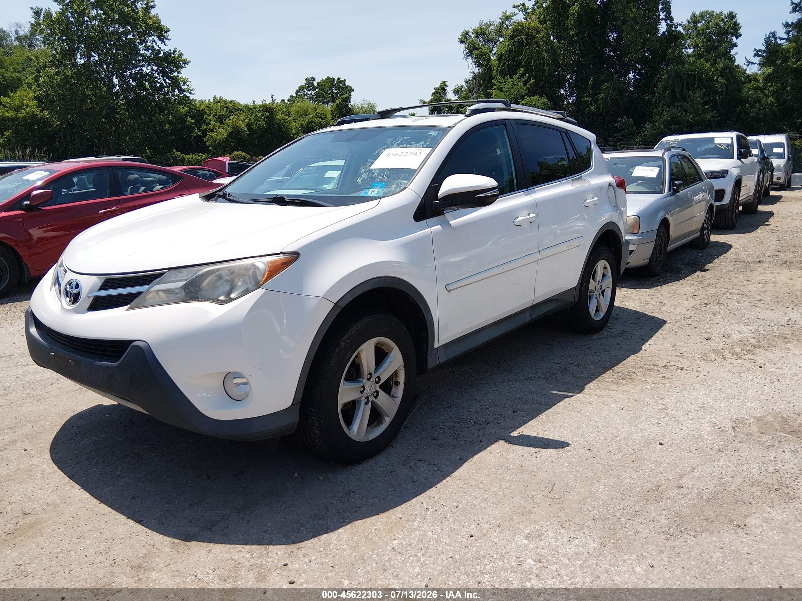 2014 Toyota Rav4 Xle White vin: 2T3RFREV3EW203384