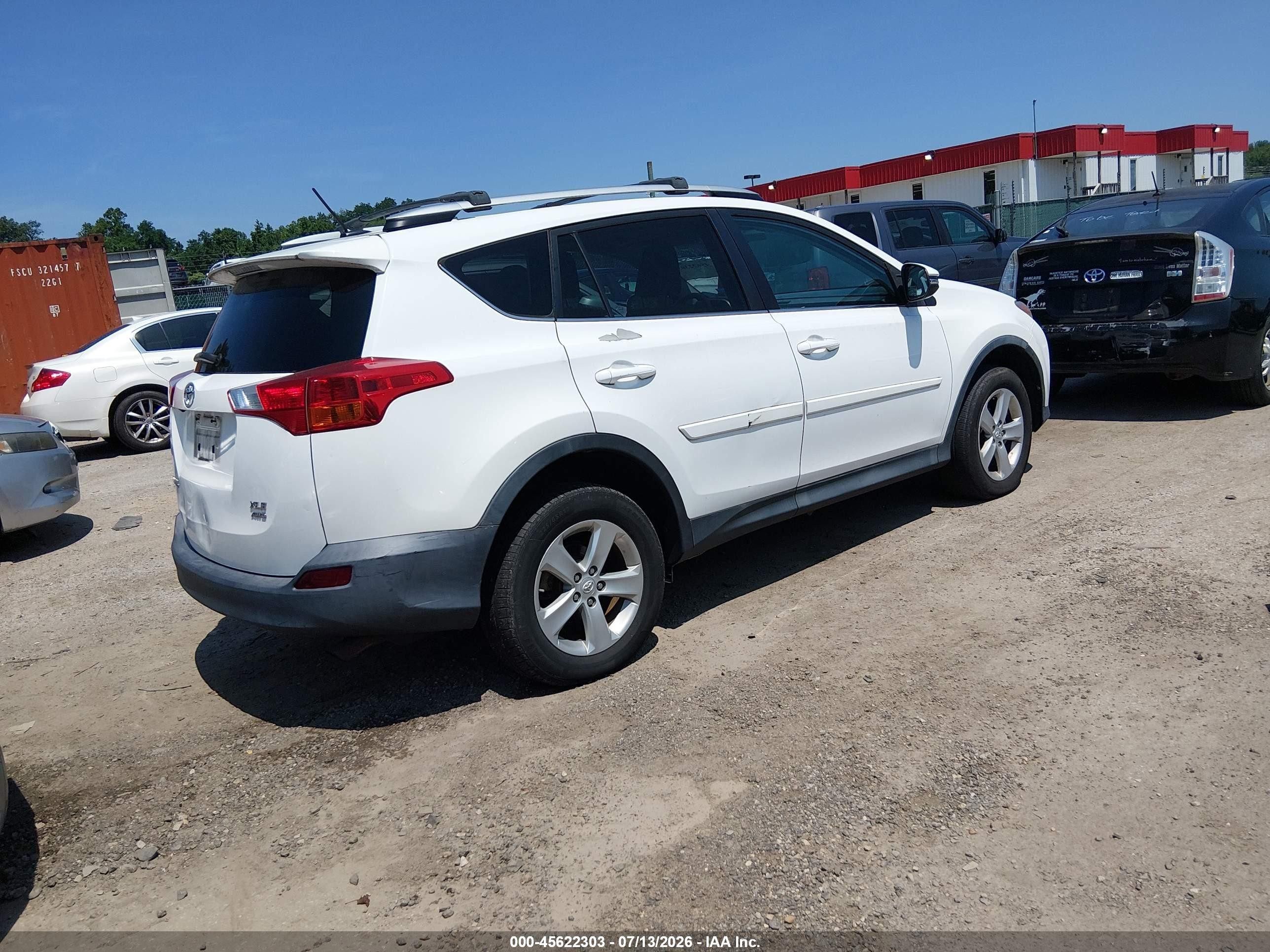 2014 Toyota Rav4 Xle White vin: 2T3RFREV3EW203384
