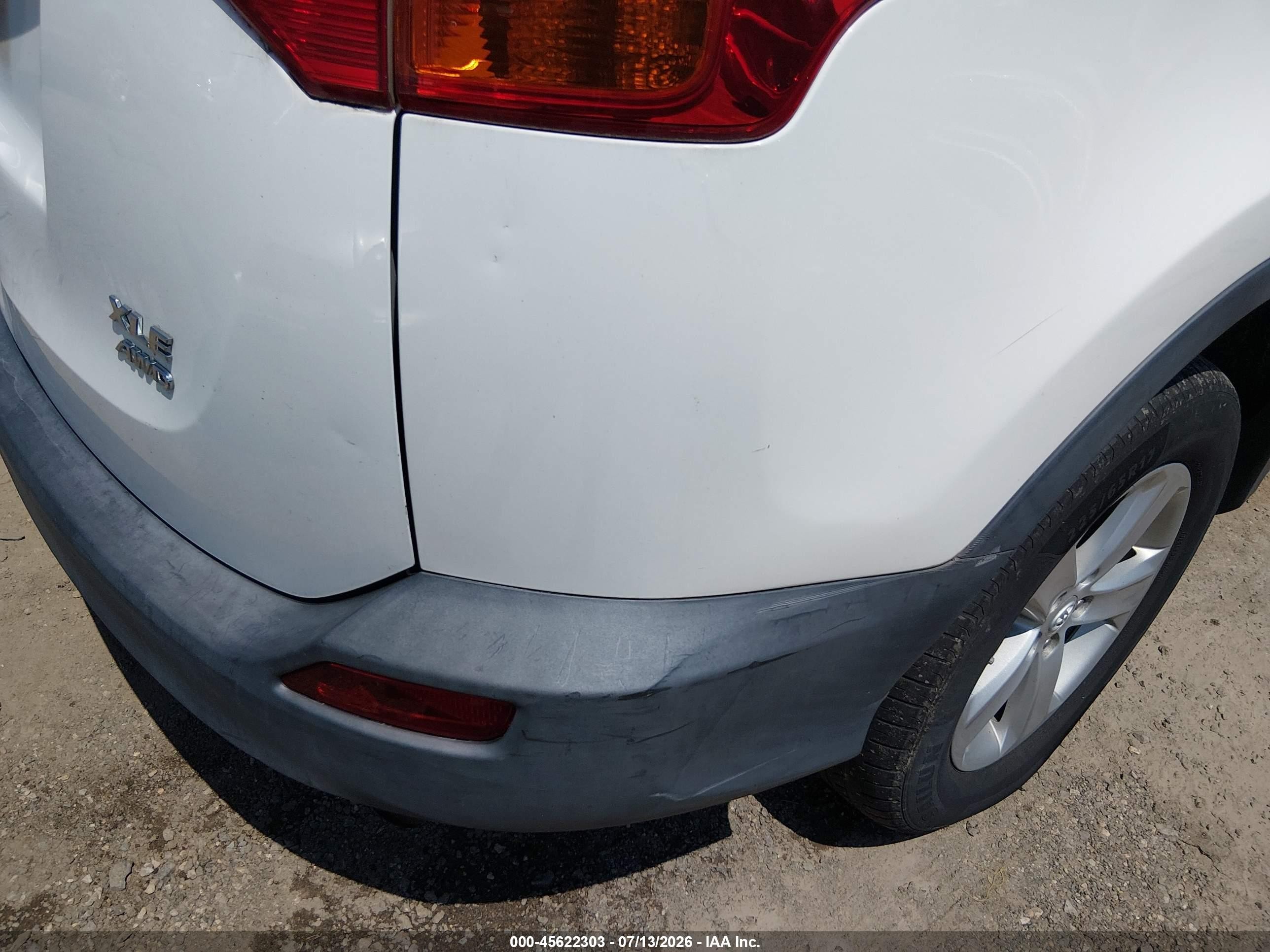2014 Toyota Rav4 Xle White vin: 2T3RFREV3EW203384