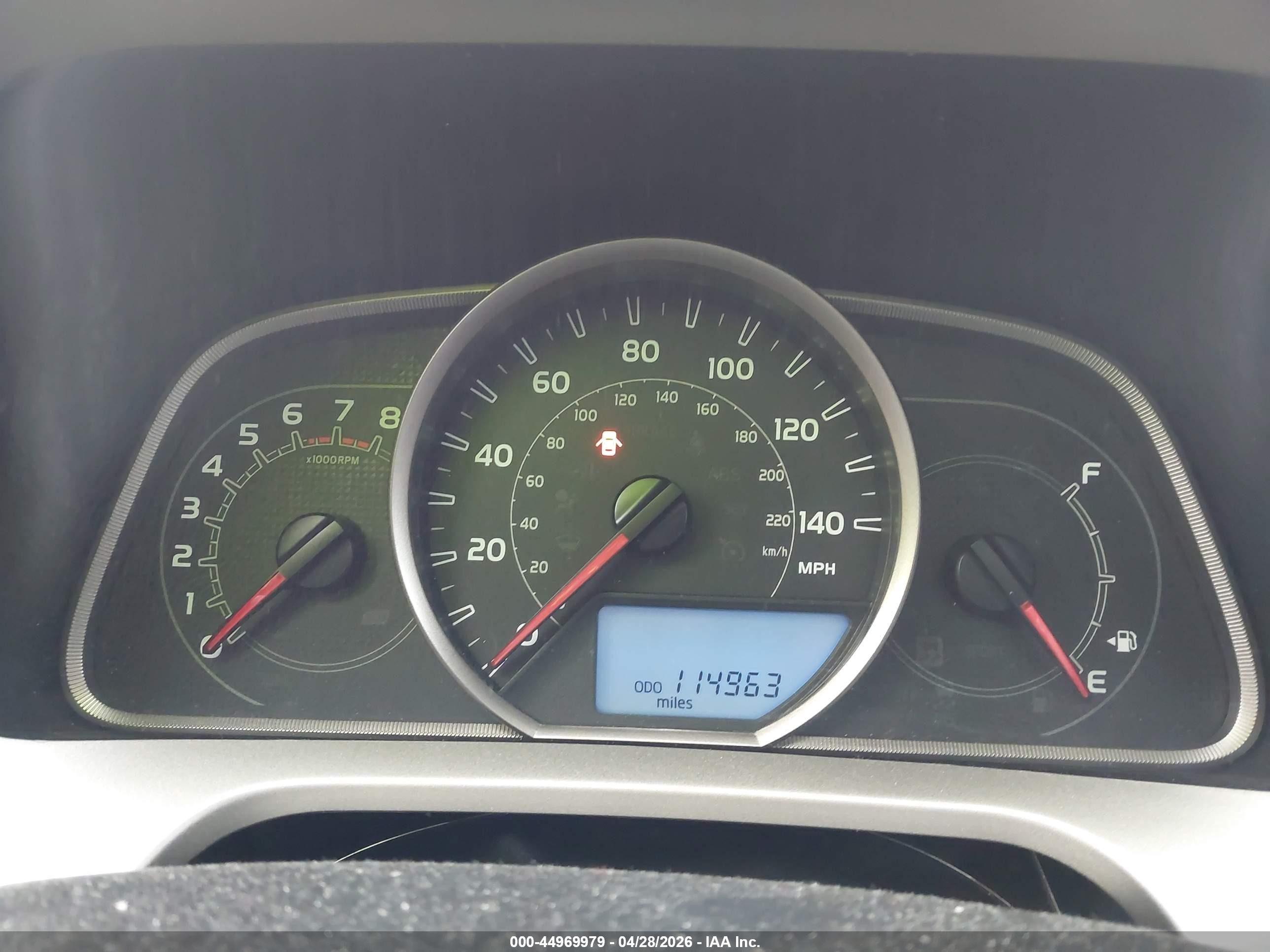 2015 Toyota Rav4 Xle Серебряный vin: 2T3RFREV3FW231607
