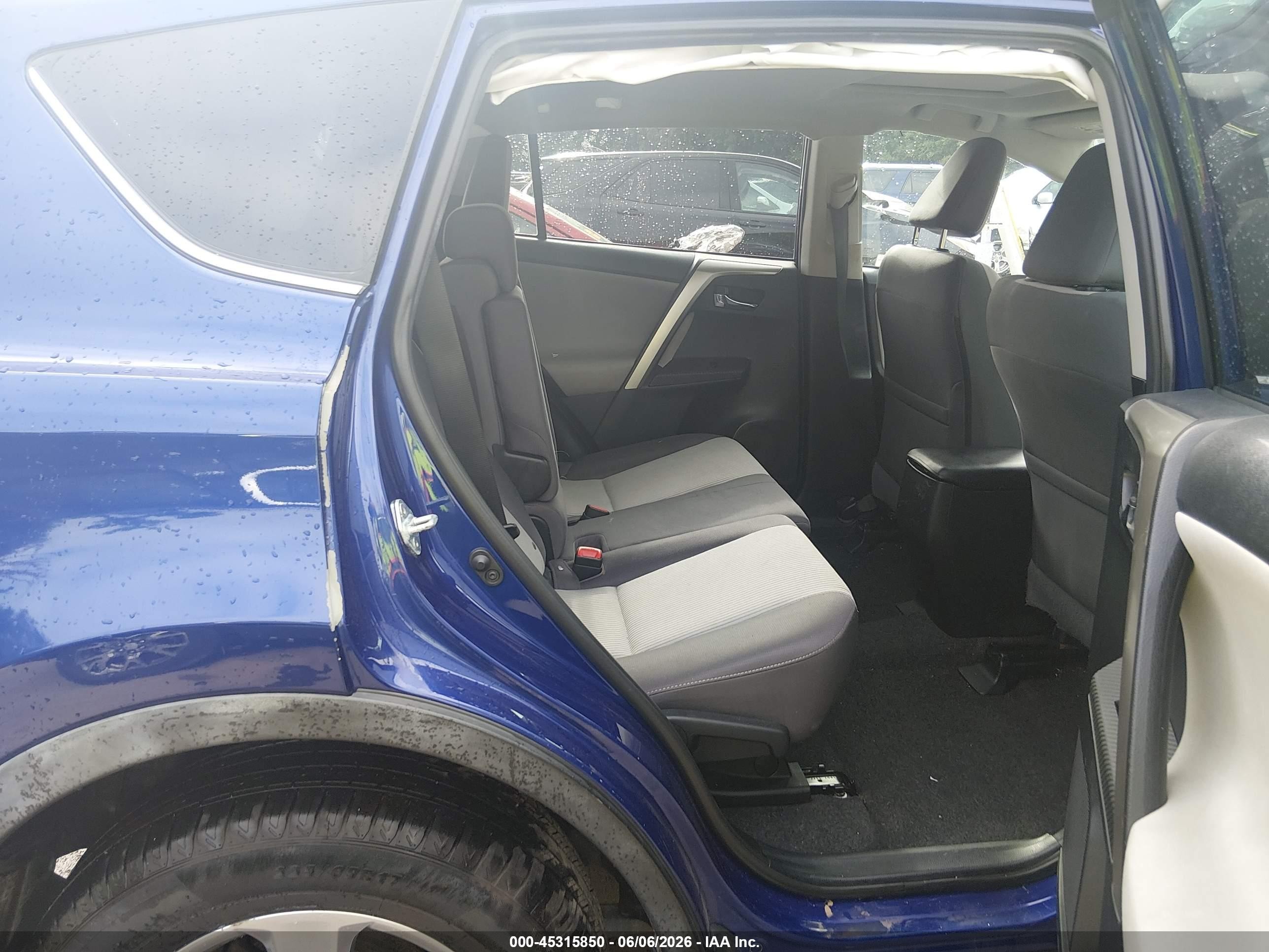 2015 Toyota Rav4 Xle Blue vin: 2T3RFREV3FW237004