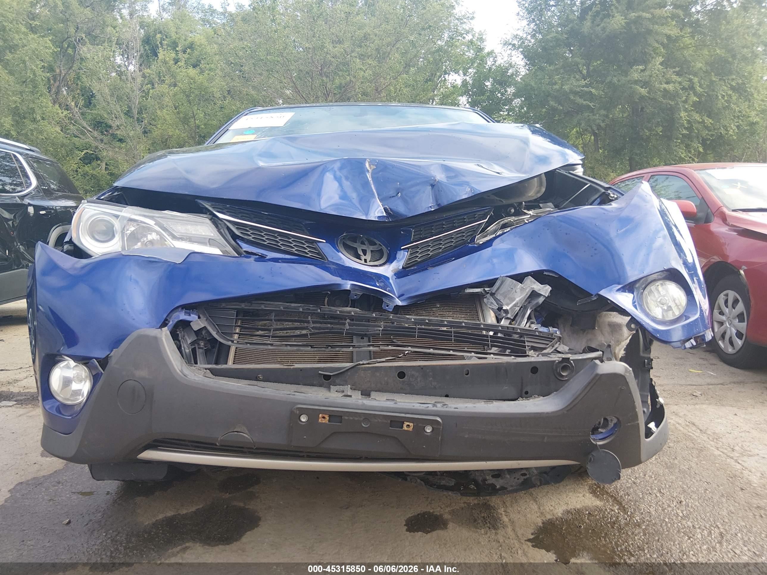 2015 Toyota Rav4 Xle Blue vin: 2T3RFREV3FW237004