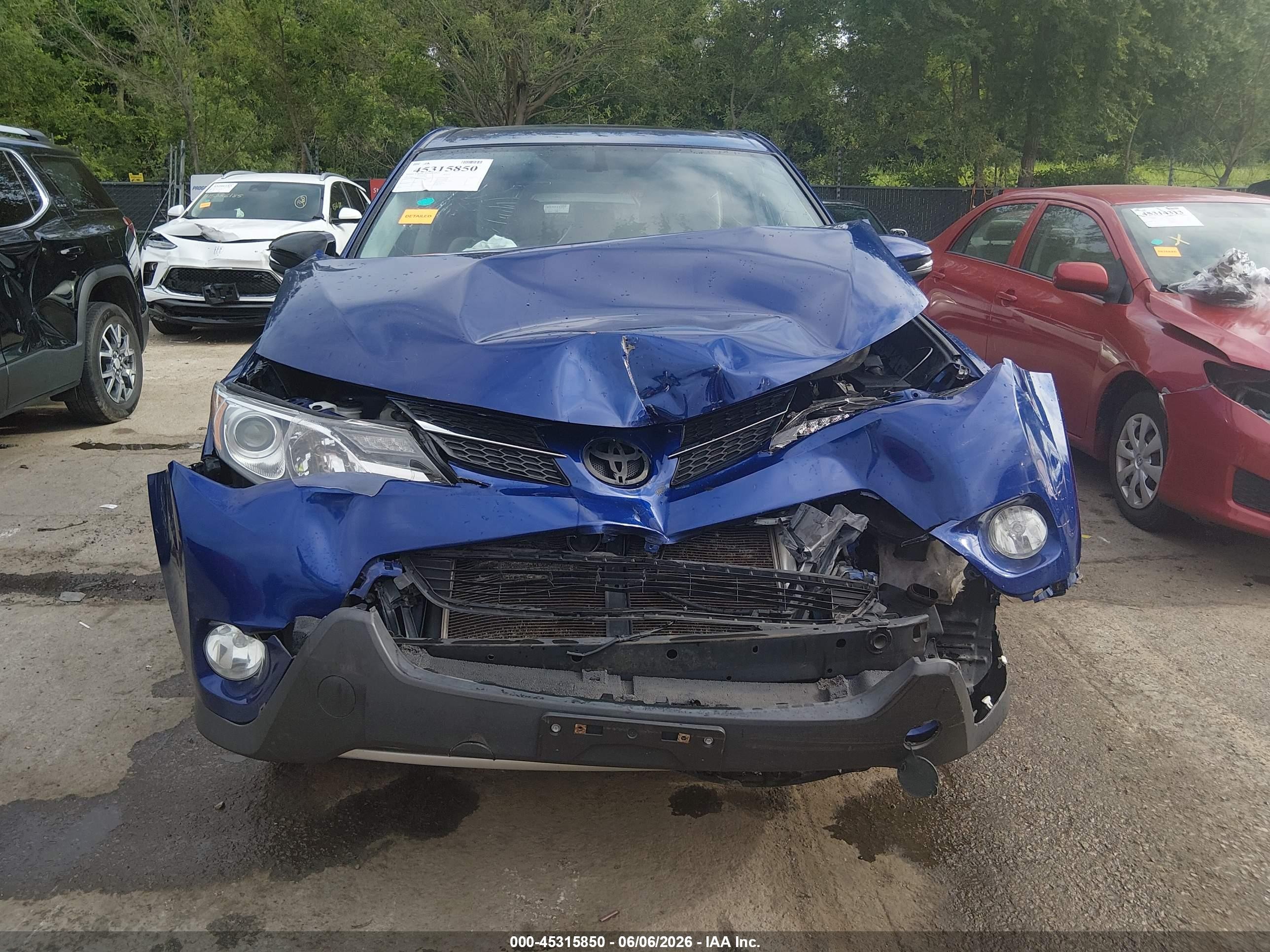 2015 Toyota Rav4 Xle Blue vin: 2T3RFREV3FW237004