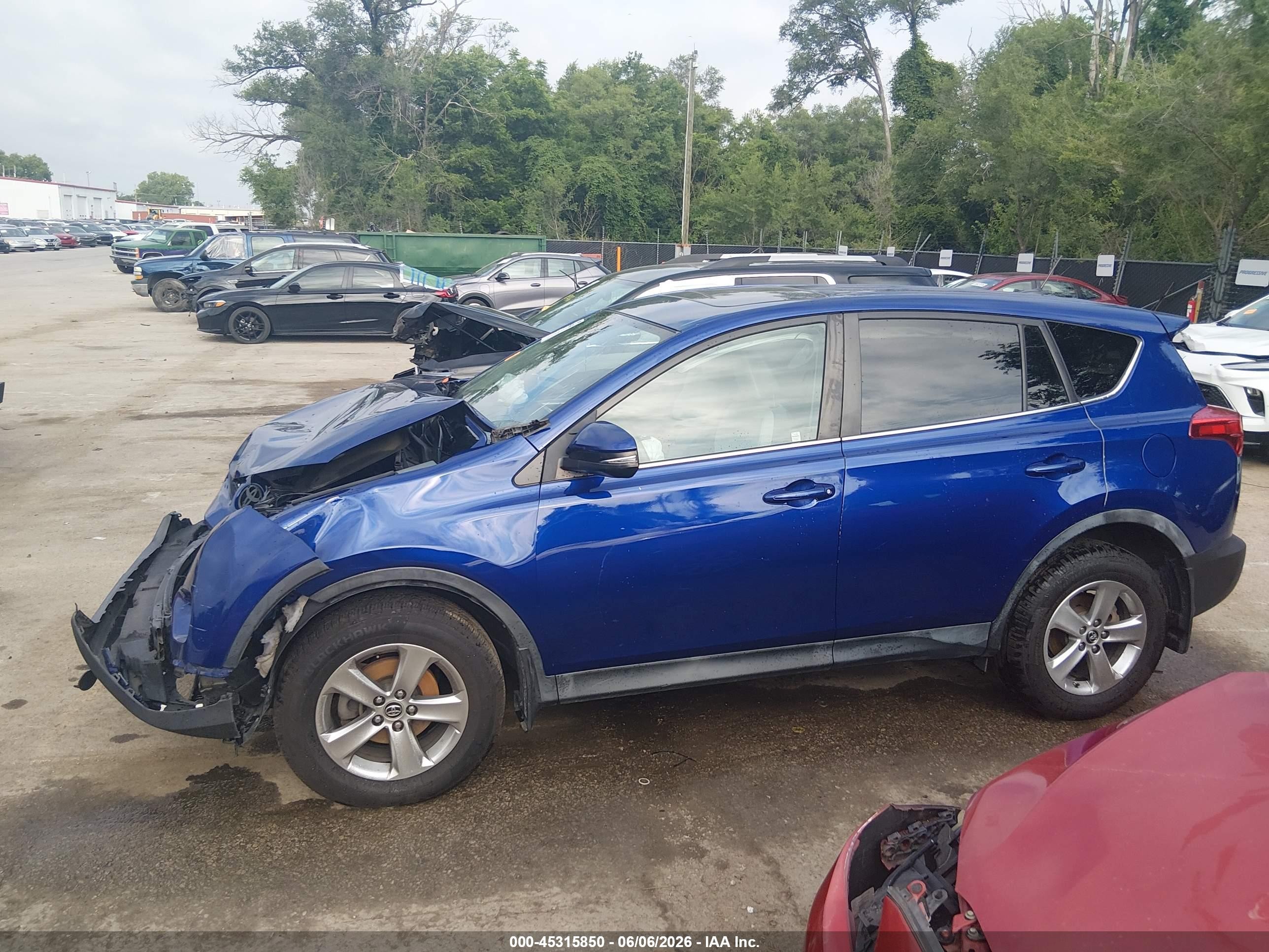2015 Toyota Rav4 Xle Blue vin: 2T3RFREV3FW237004