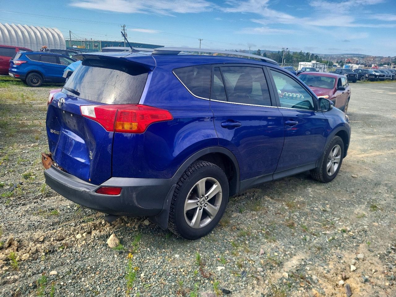2015 Toyota Rav4 Xle Blue vin: 2T3RFREV3FW249797