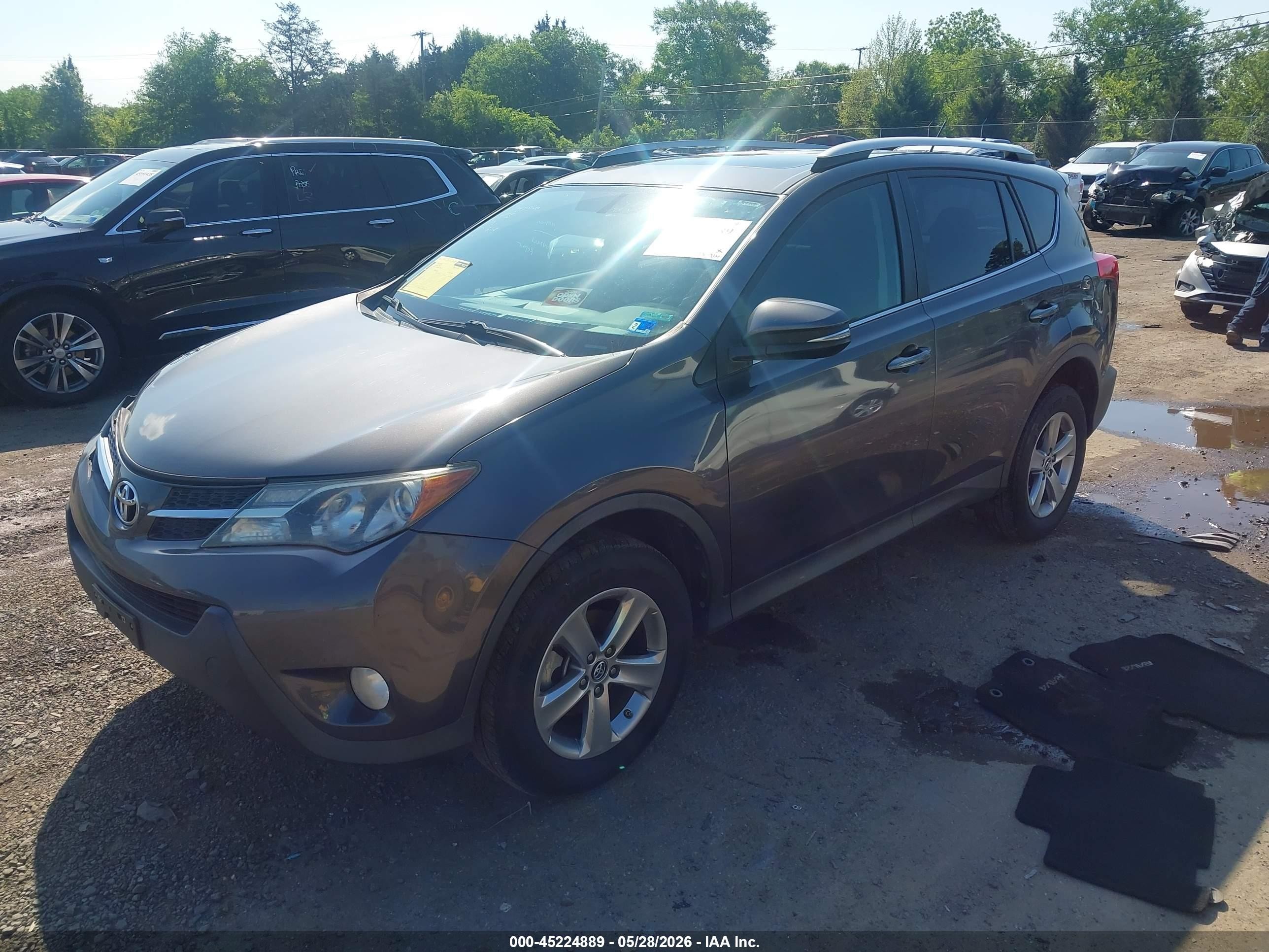 2015 Toyota Rav4 Xle Серый vin: 2T3RFREV3FW302157