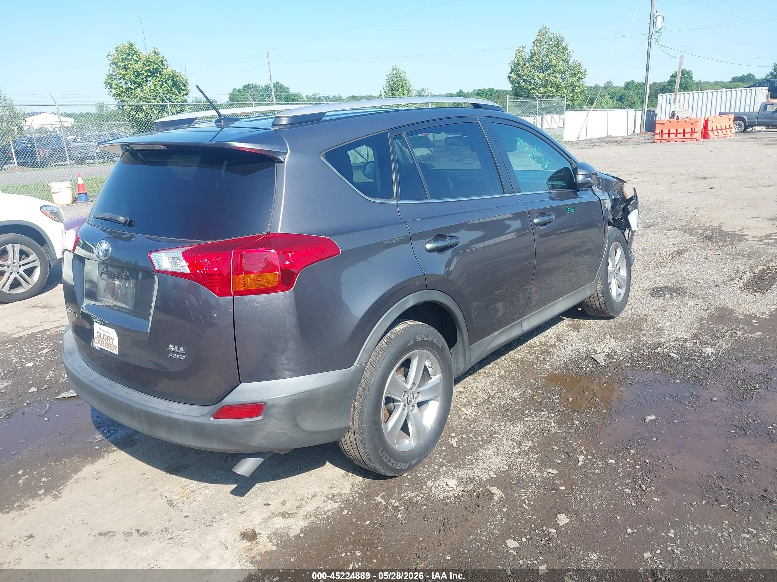 2015 Toyota Rav4 Xle Серый vin: 2T3RFREV3FW302157