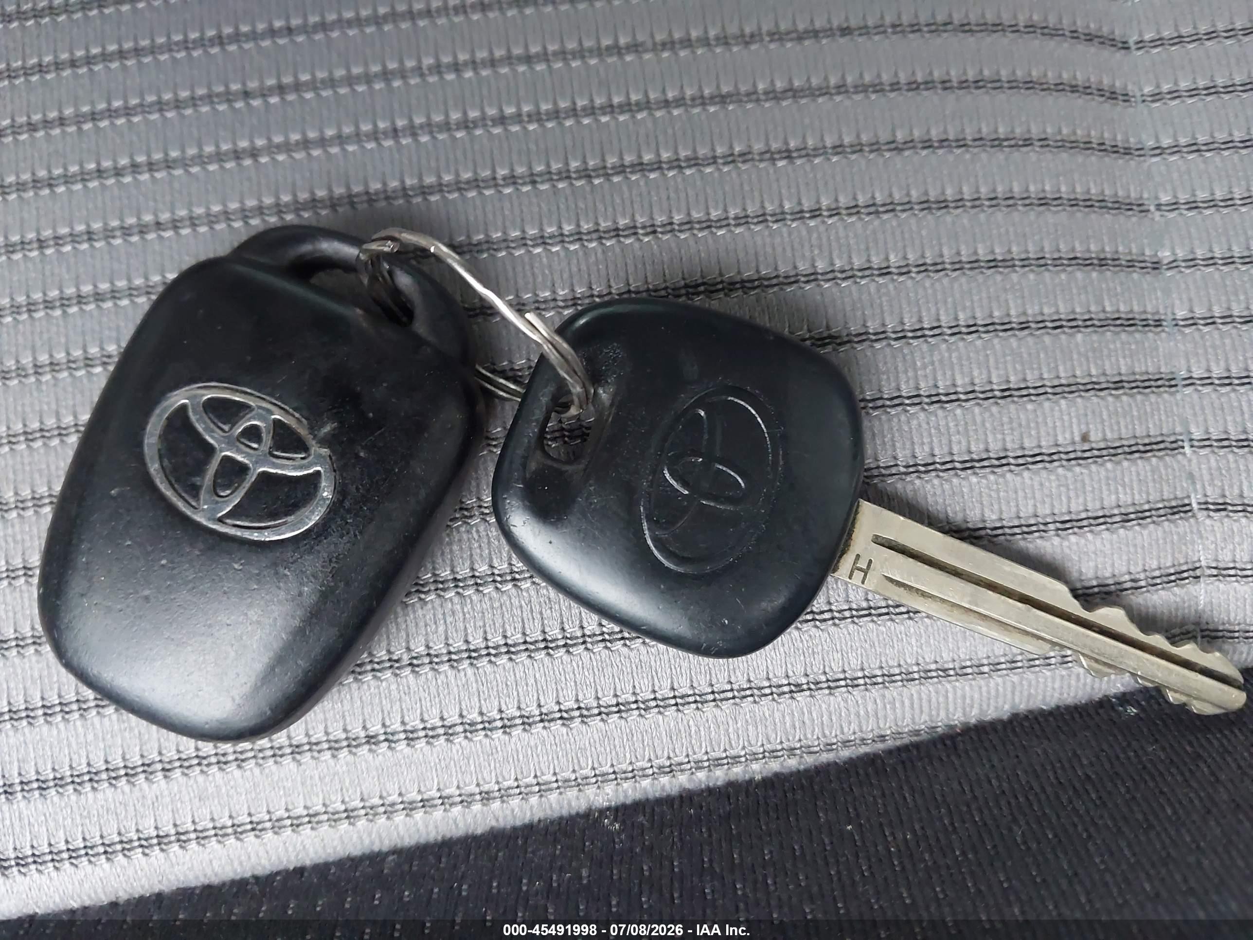 2015 Toyota Rav4 Xle Gray vin: 2T3RFREV3FW334395