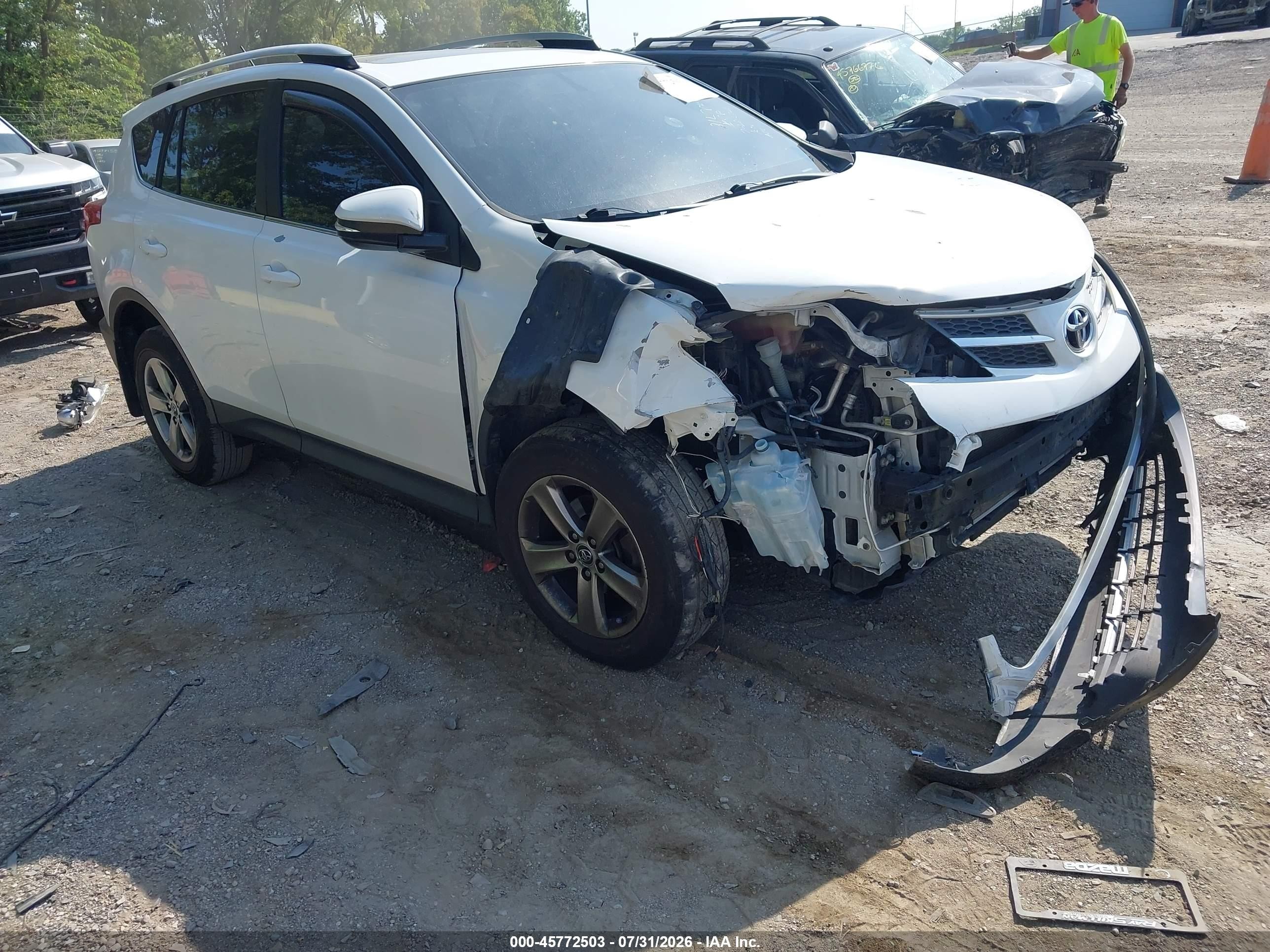 2015 Toyota Rav4 Xle Белый vin: 2T3RFREV3FW354548
