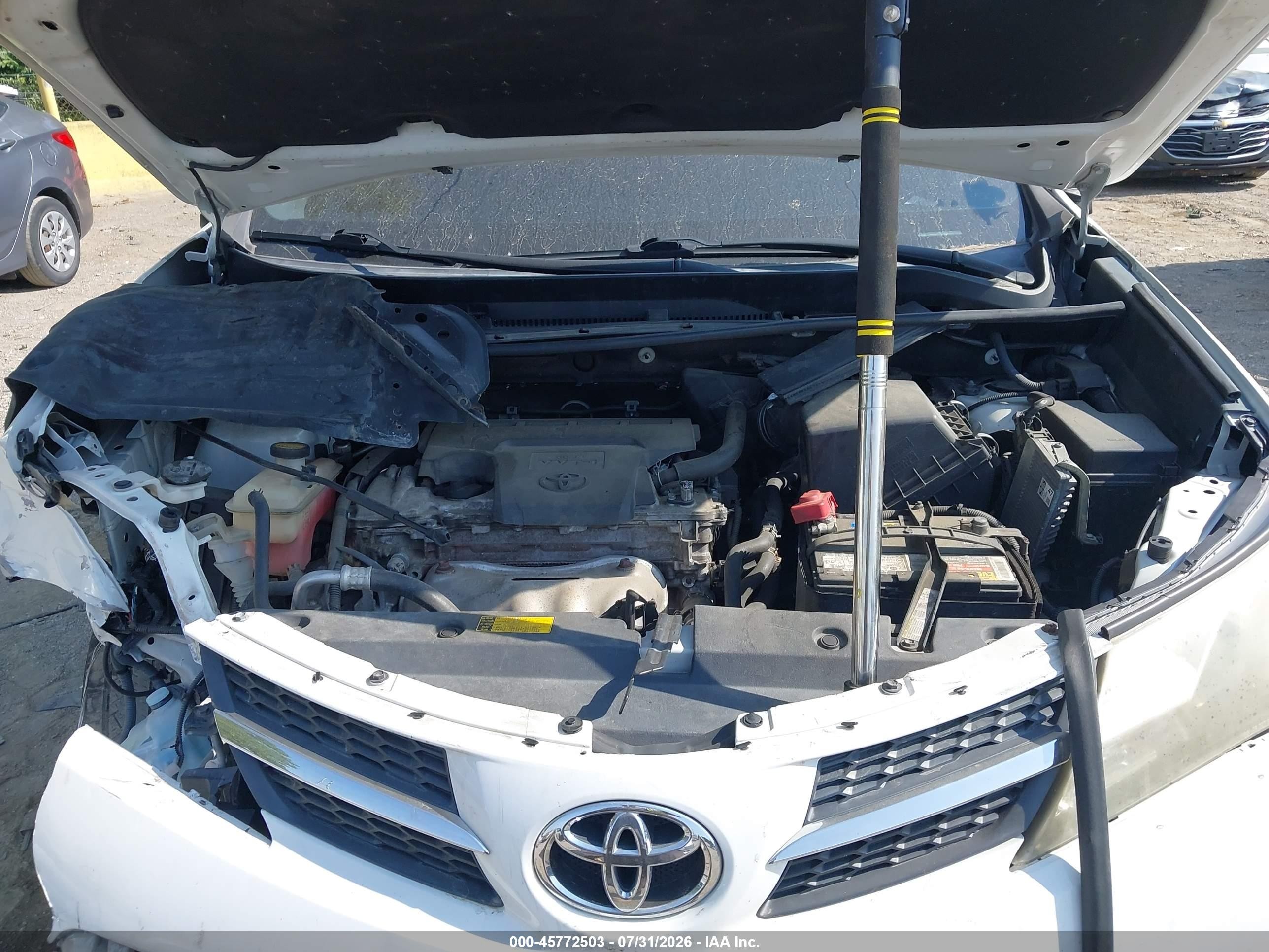 2015 Toyota Rav4 Xle Белый vin: 2T3RFREV3FW354548