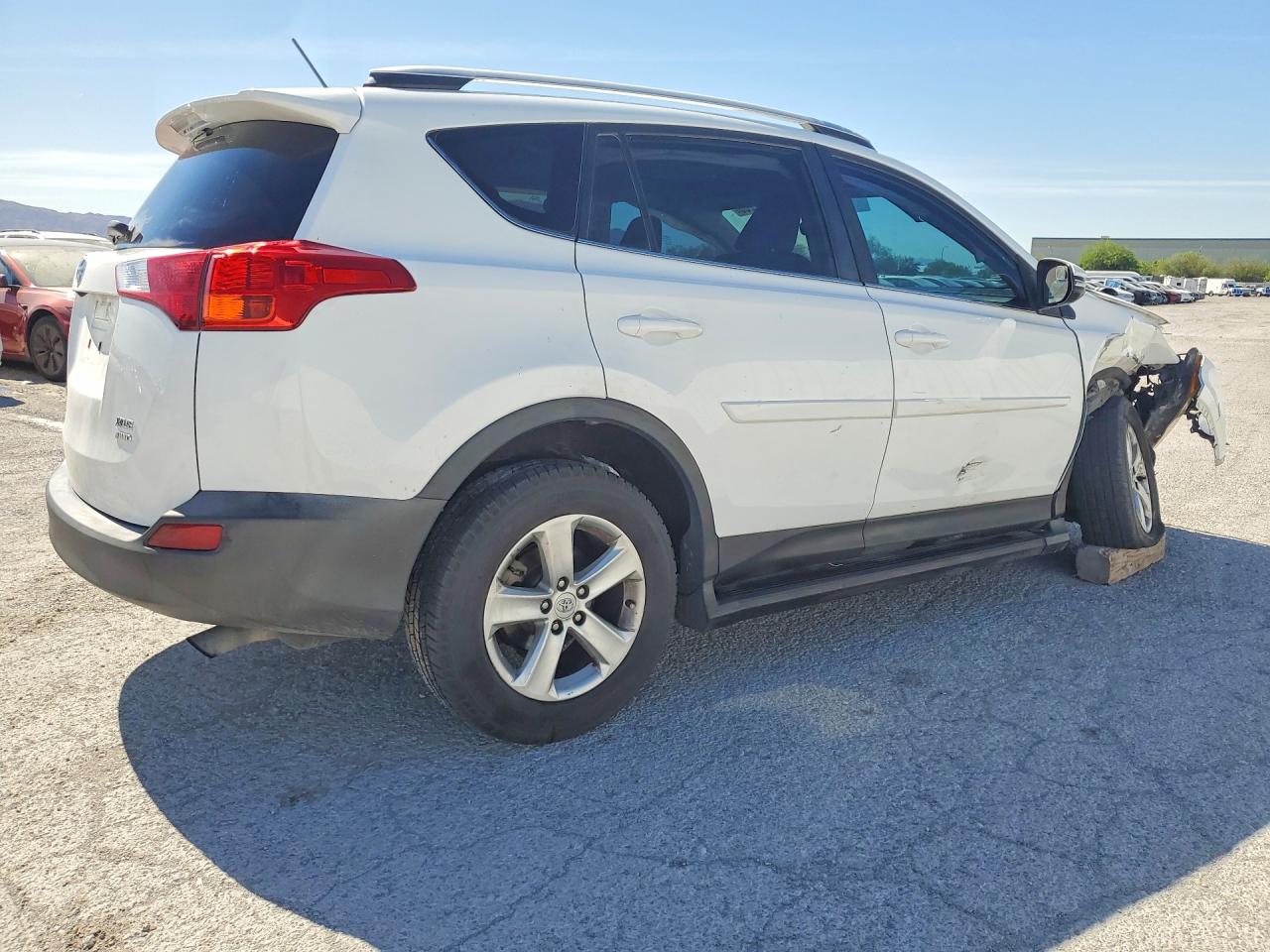2013 Toyota Rav4 Xle White vin: 2T3RFREV4DW053137