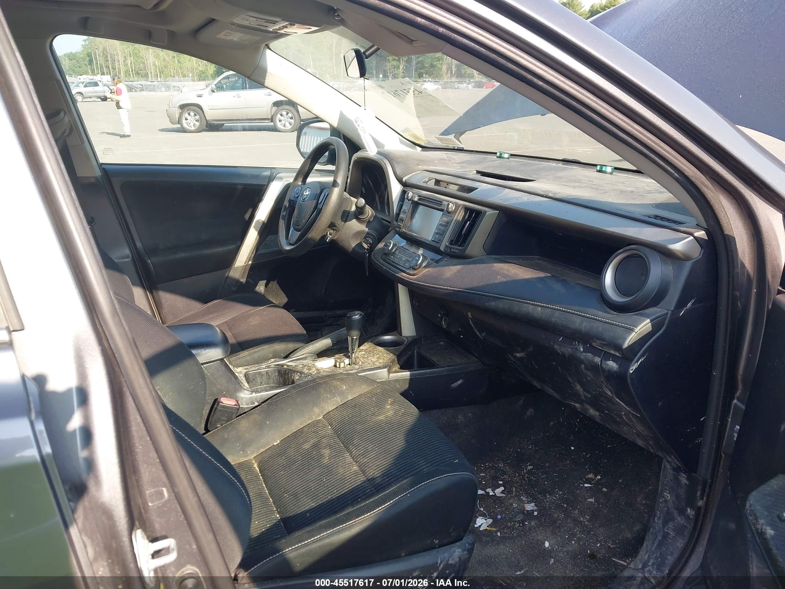 2015 Toyota Rav4 Xle Серый vin: 2T3RFREV4FW270108