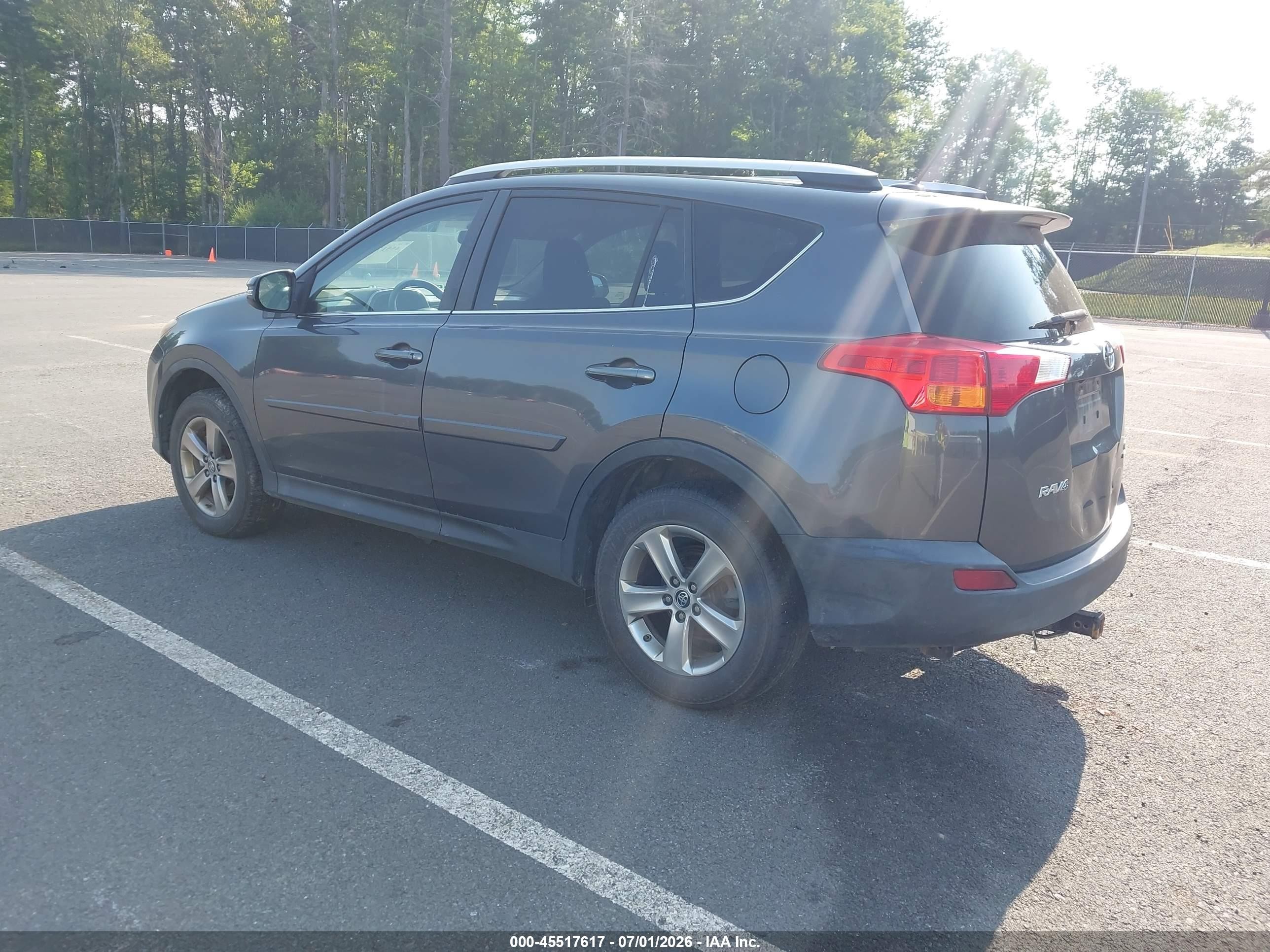 2015 Toyota Rav4 Xle Серый vin: 2T3RFREV4FW270108