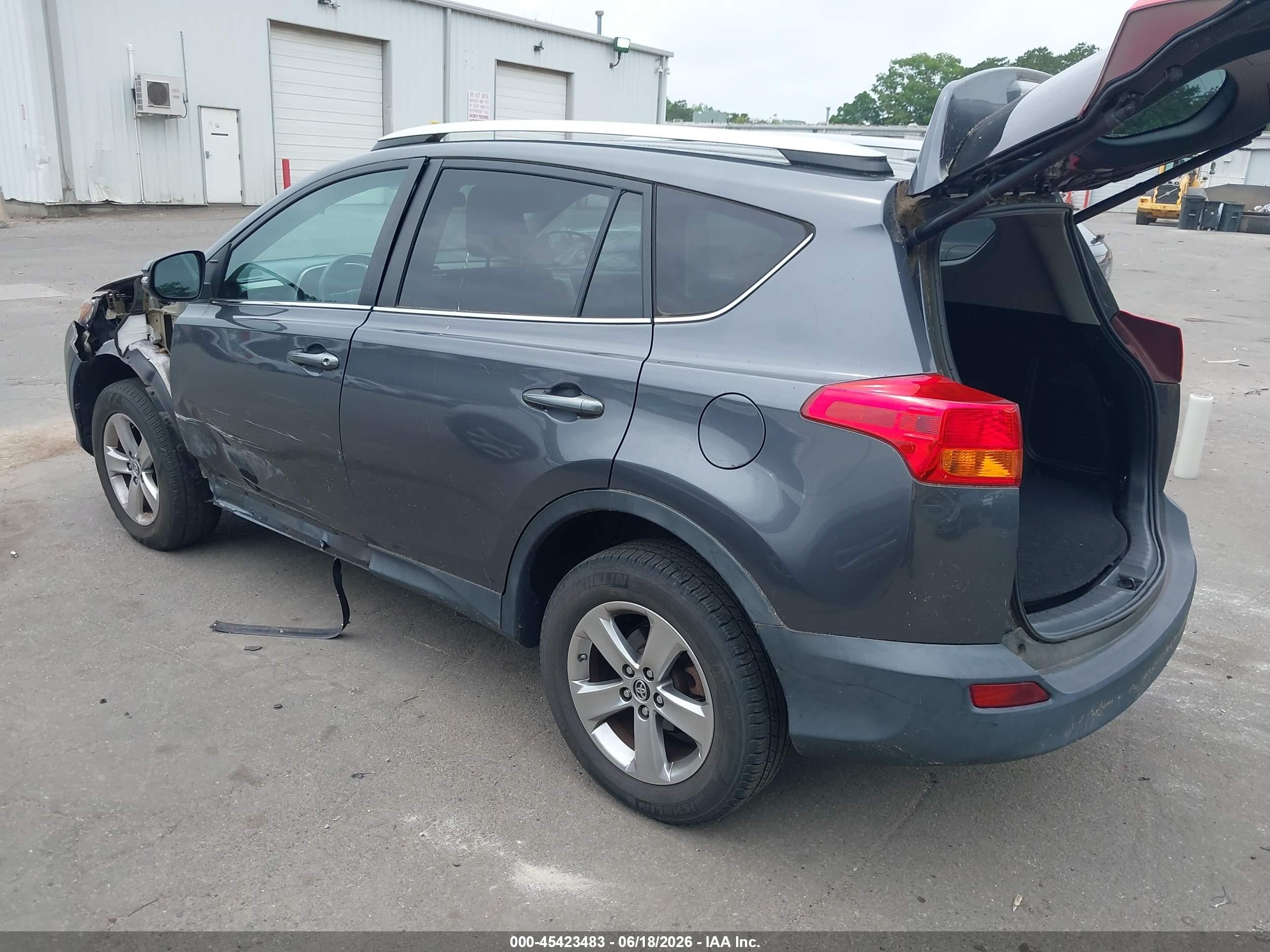 2015 Toyota Rav4 Xle Gray vin: 2T3RFREV4FW292416
