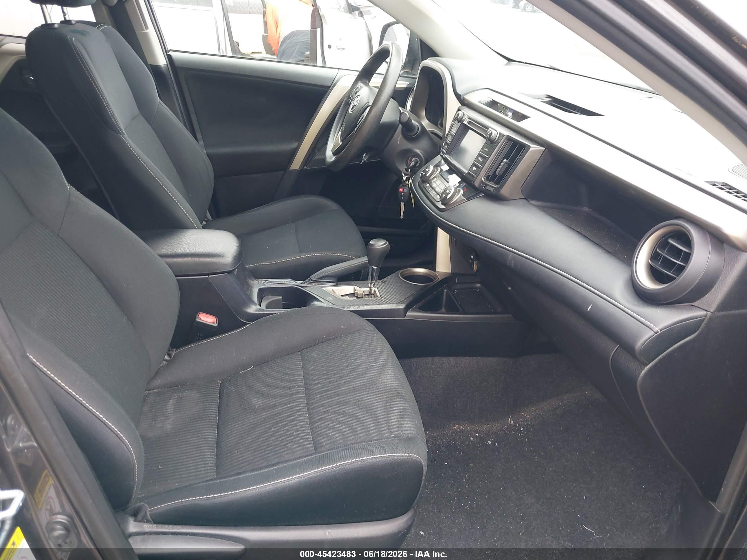 2015 Toyota Rav4 Xle Gray vin: 2T3RFREV4FW292416