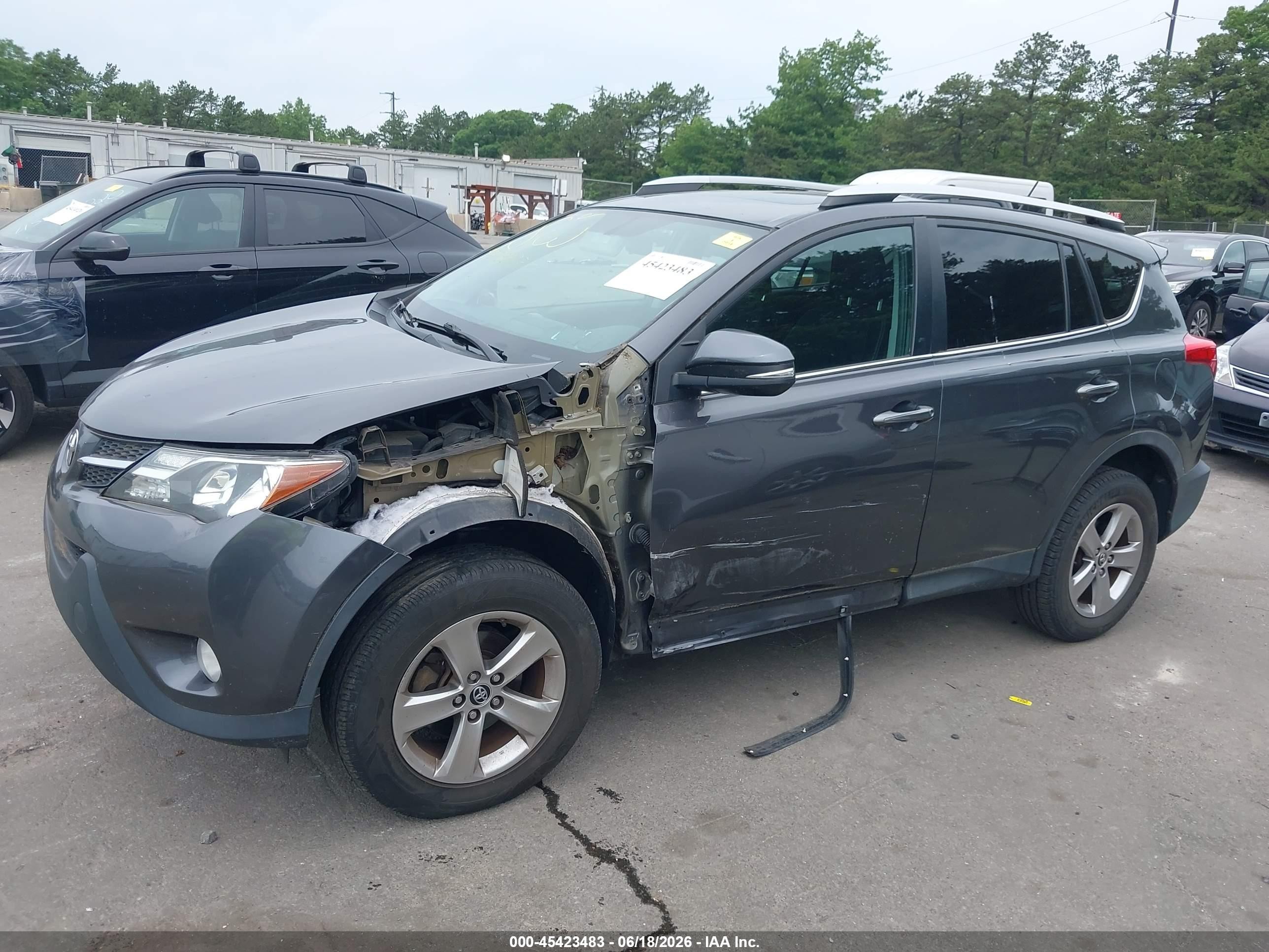 2015 Toyota Rav4 Xle Gray vin: 2T3RFREV4FW292416