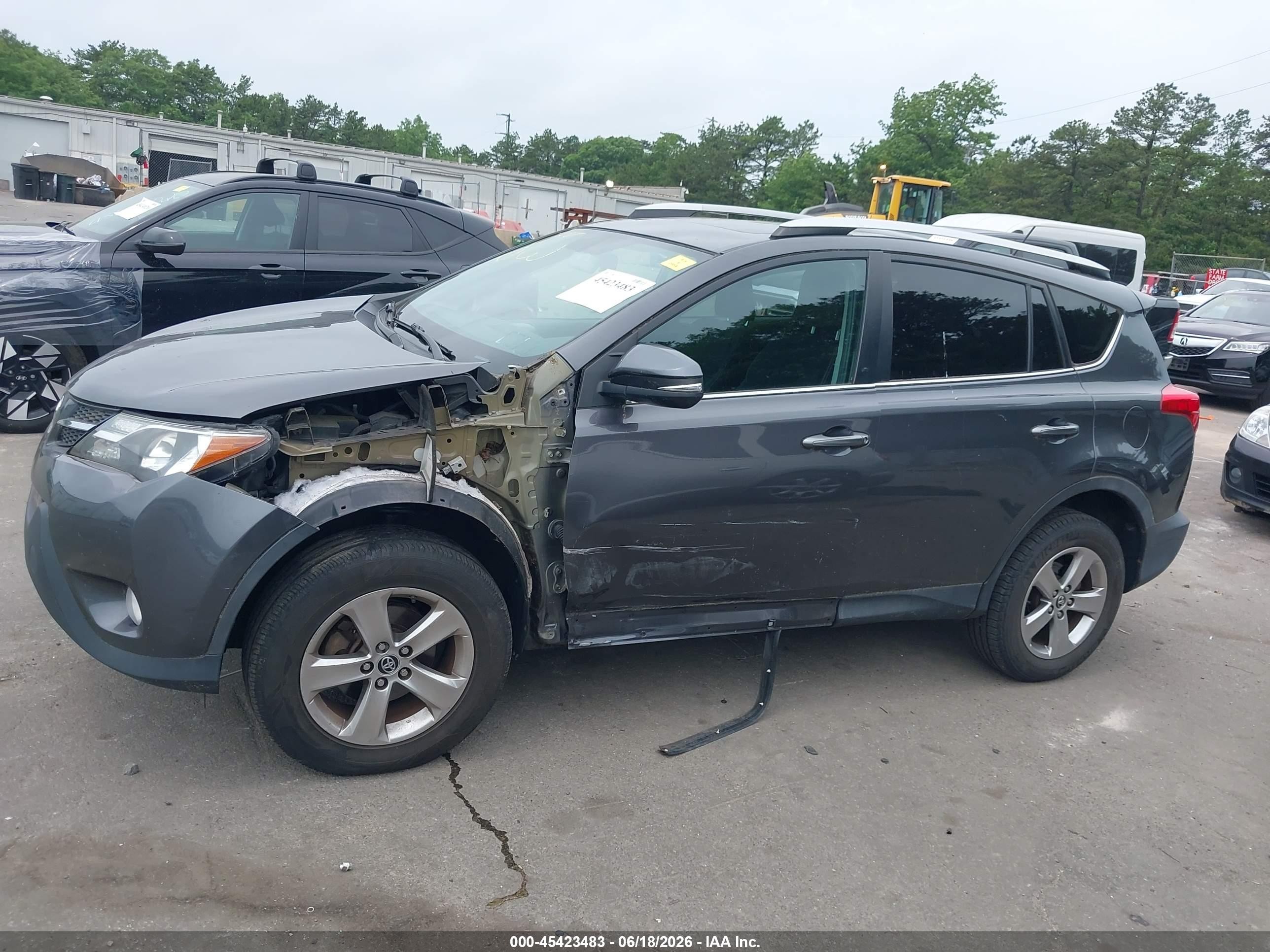 2015 Toyota Rav4 Xle Gray vin: 2T3RFREV4FW292416