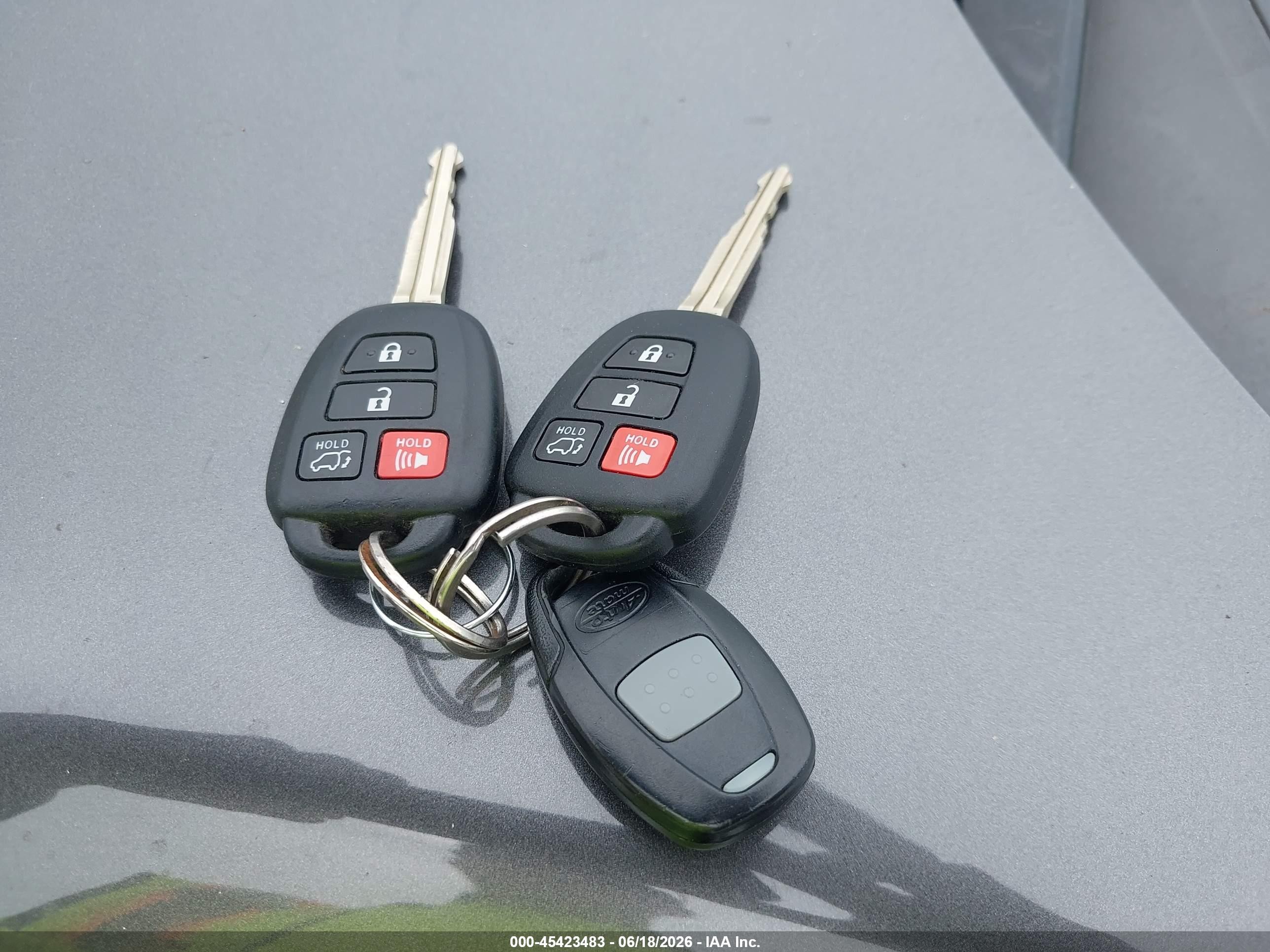 2015 Toyota Rav4 Xle Gray vin: 2T3RFREV4FW292416
