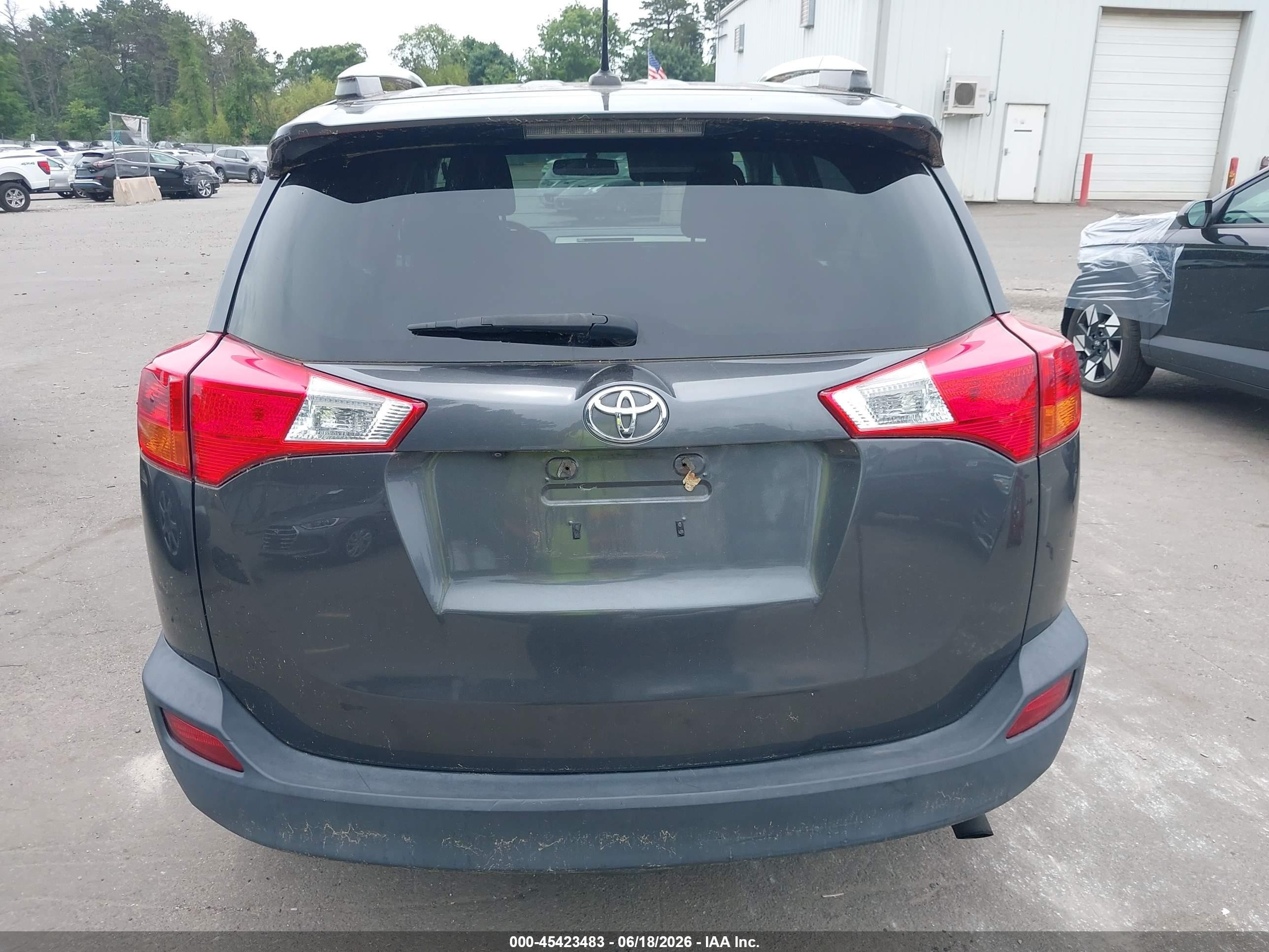 2015 Toyota Rav4 Xle Gray vin: 2T3RFREV4FW292416