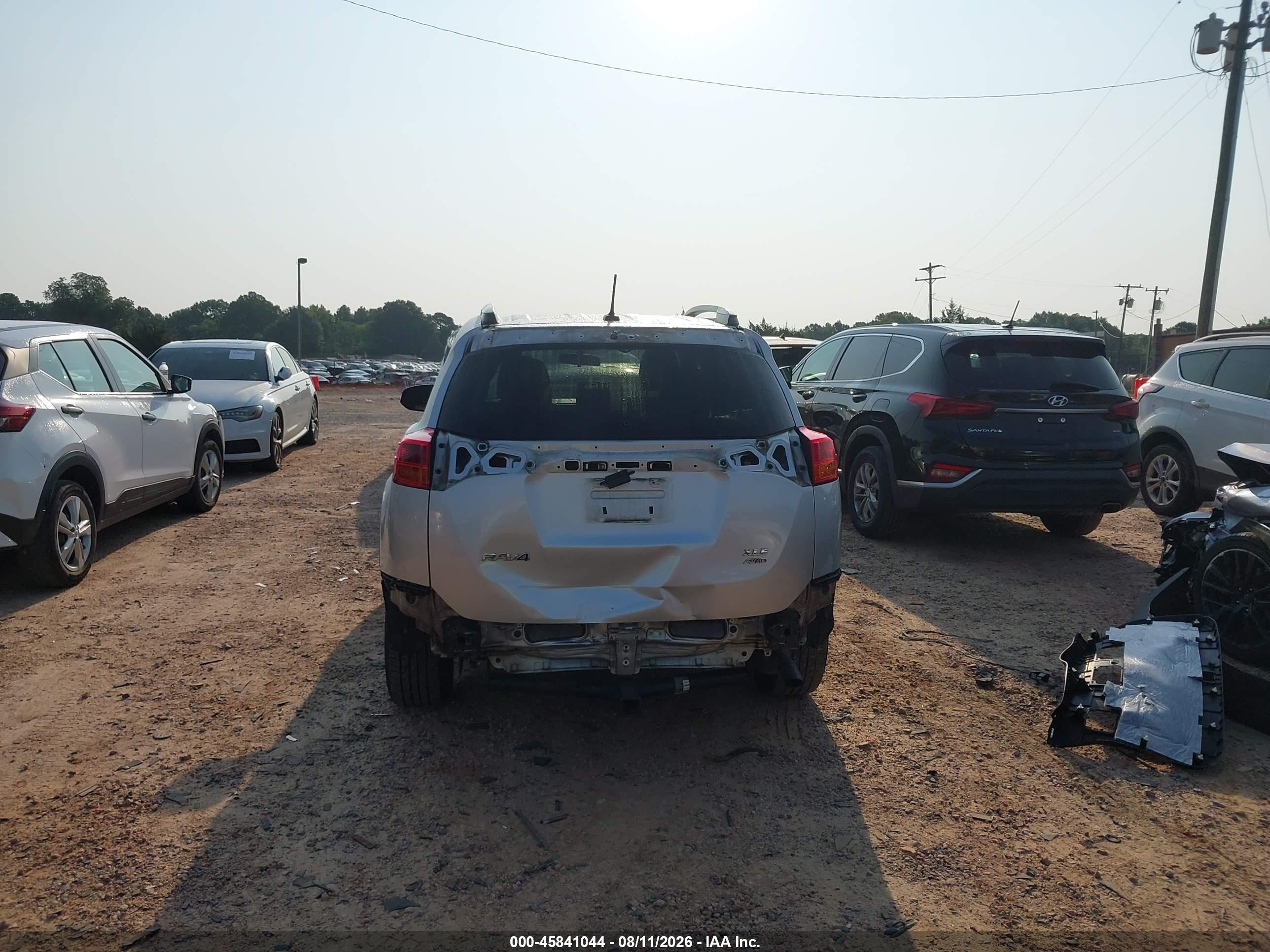 2015 Toyota Rav4 Xle Серебряный vin: 2T3RFREV4FW343283