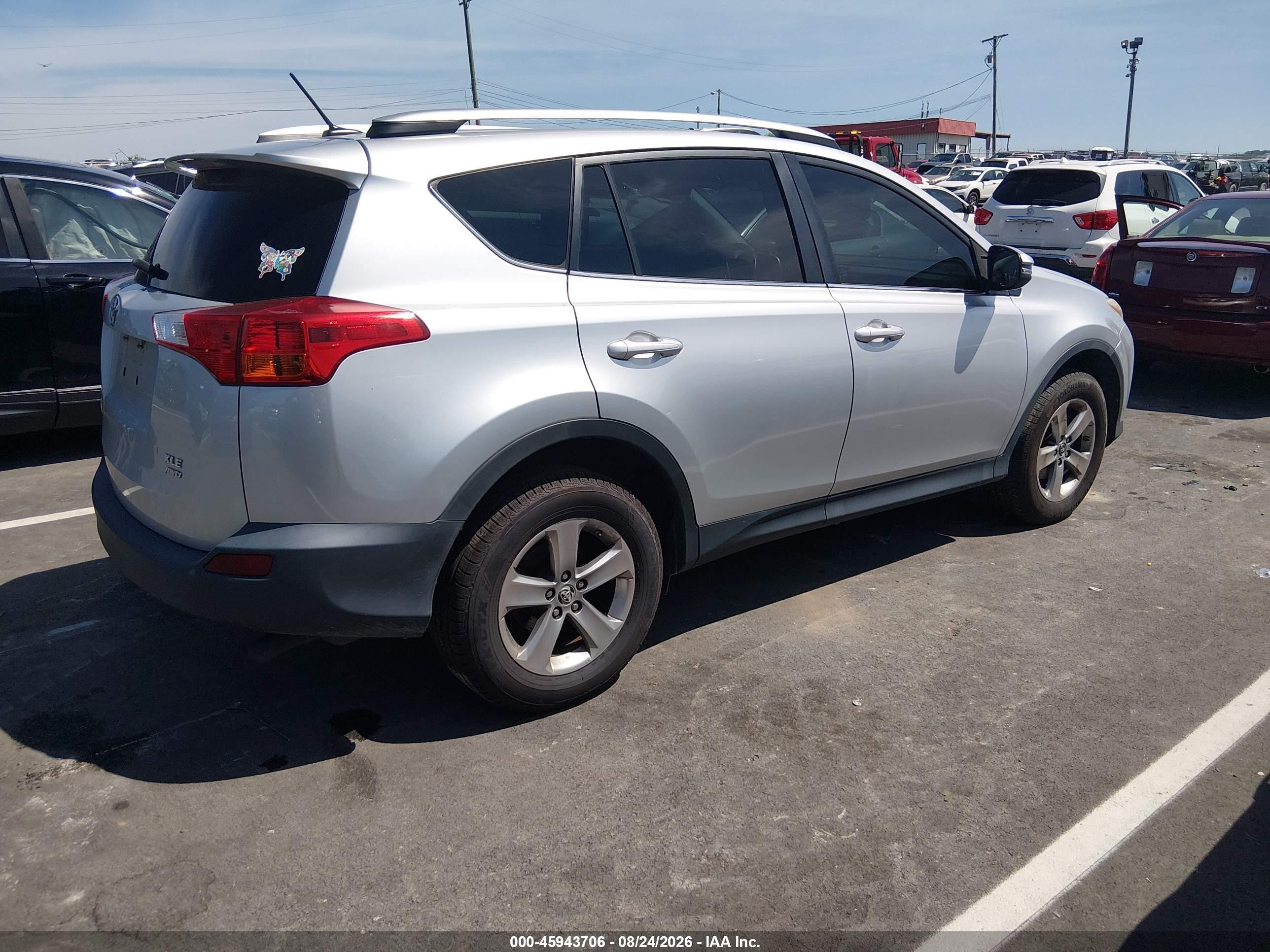 2015 Toyota Rav4 Xle Silver vin: 2T3RFREV4FW343963