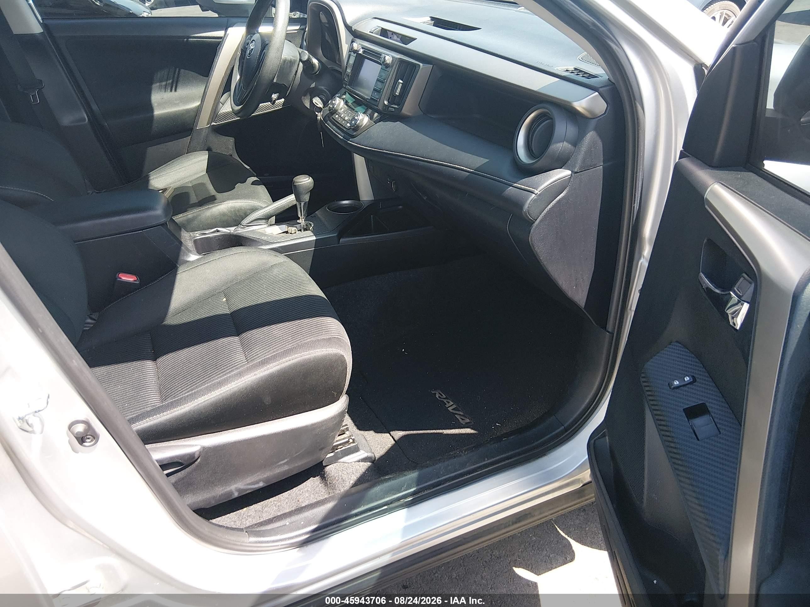 2015 Toyota Rav4 Xle Silver vin: 2T3RFREV4FW343963
