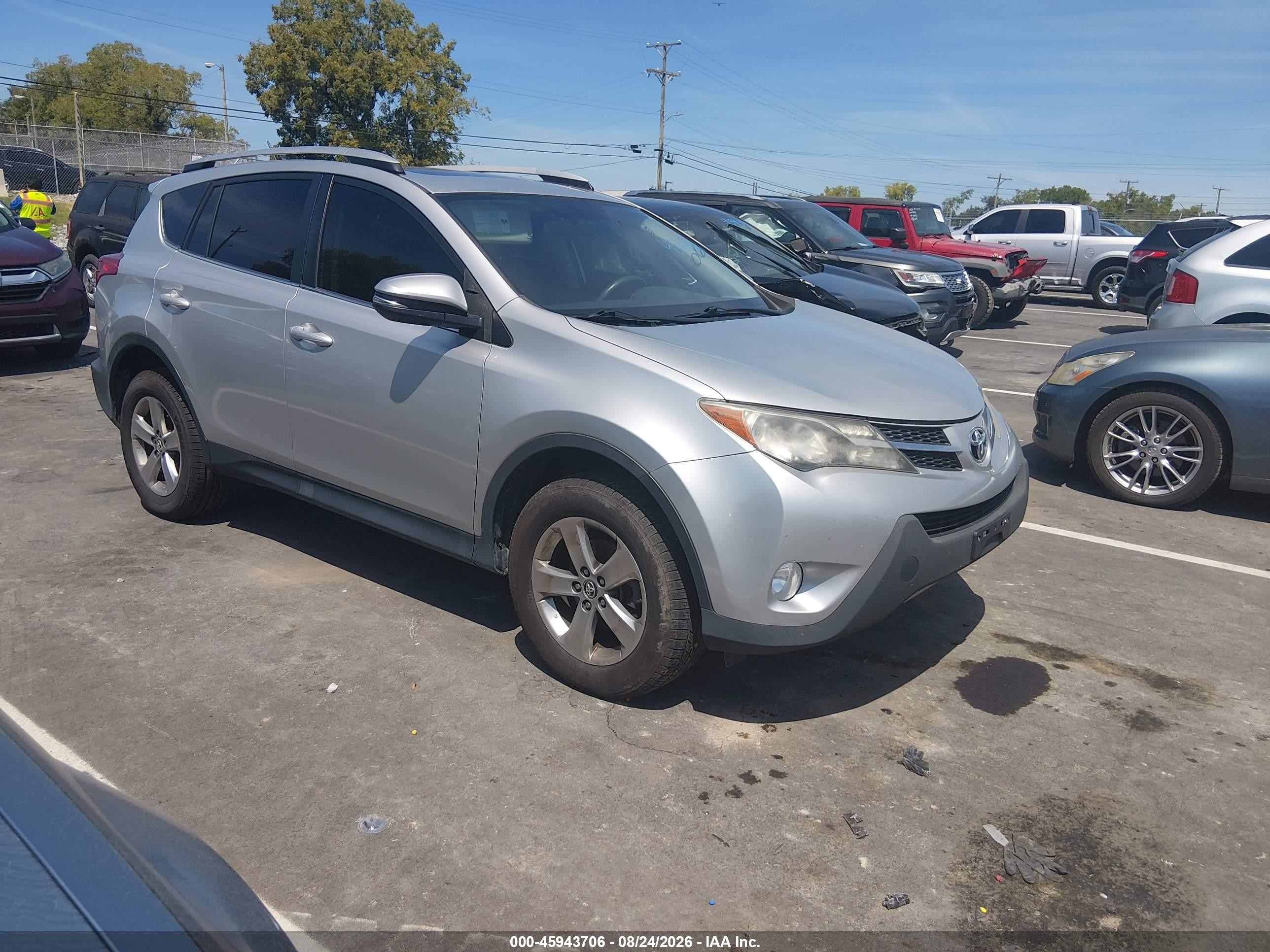 2015 Toyota Rav4 Xle Silver vin: 2T3RFREV4FW343963
