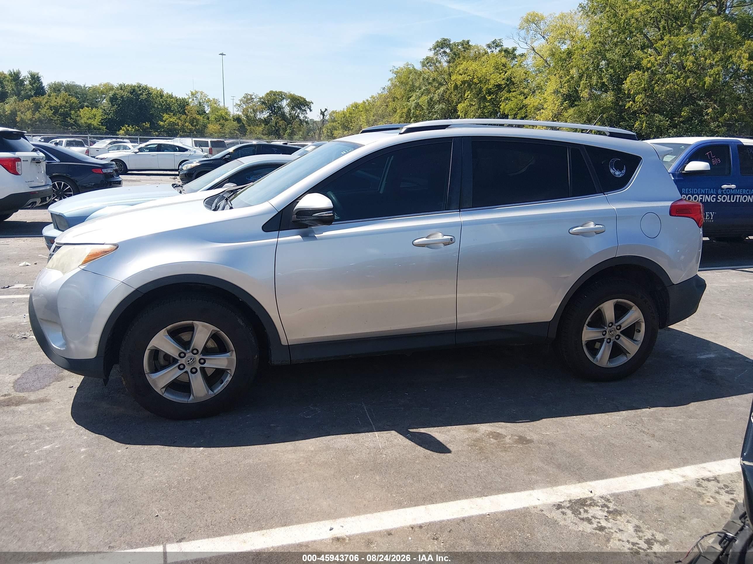 2015 Toyota Rav4 Xle Silver vin: 2T3RFREV4FW343963