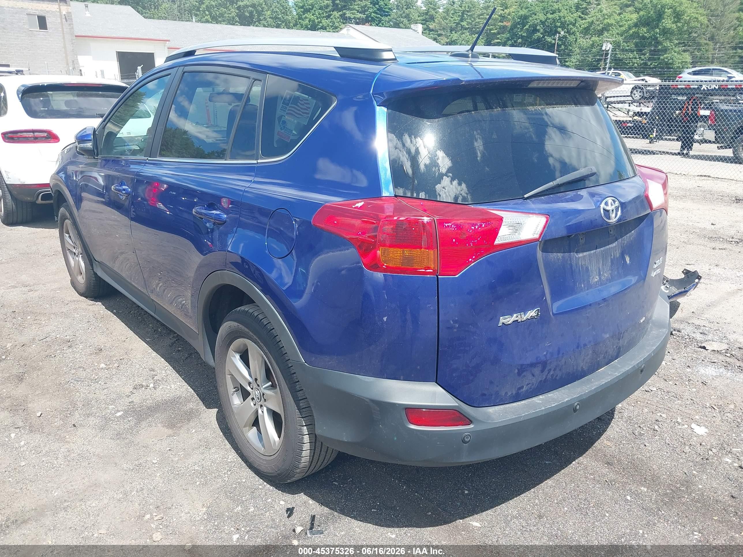 2015 Toyota Rav4 Xle Blue vin: 2T3RFREV4FW372587