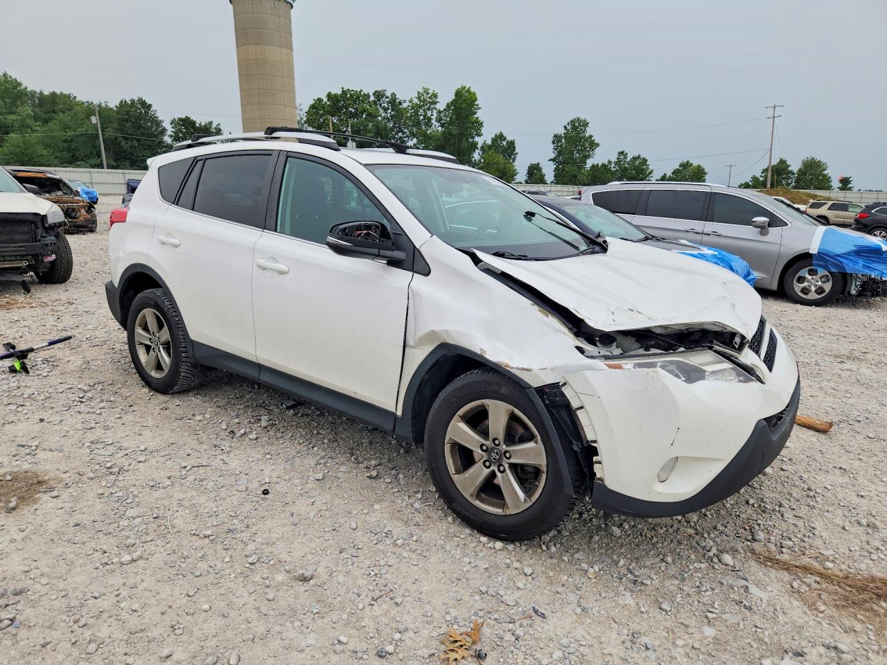2015 Toyota Rav4 Xle White vin: 2T3RFREV4FW403790