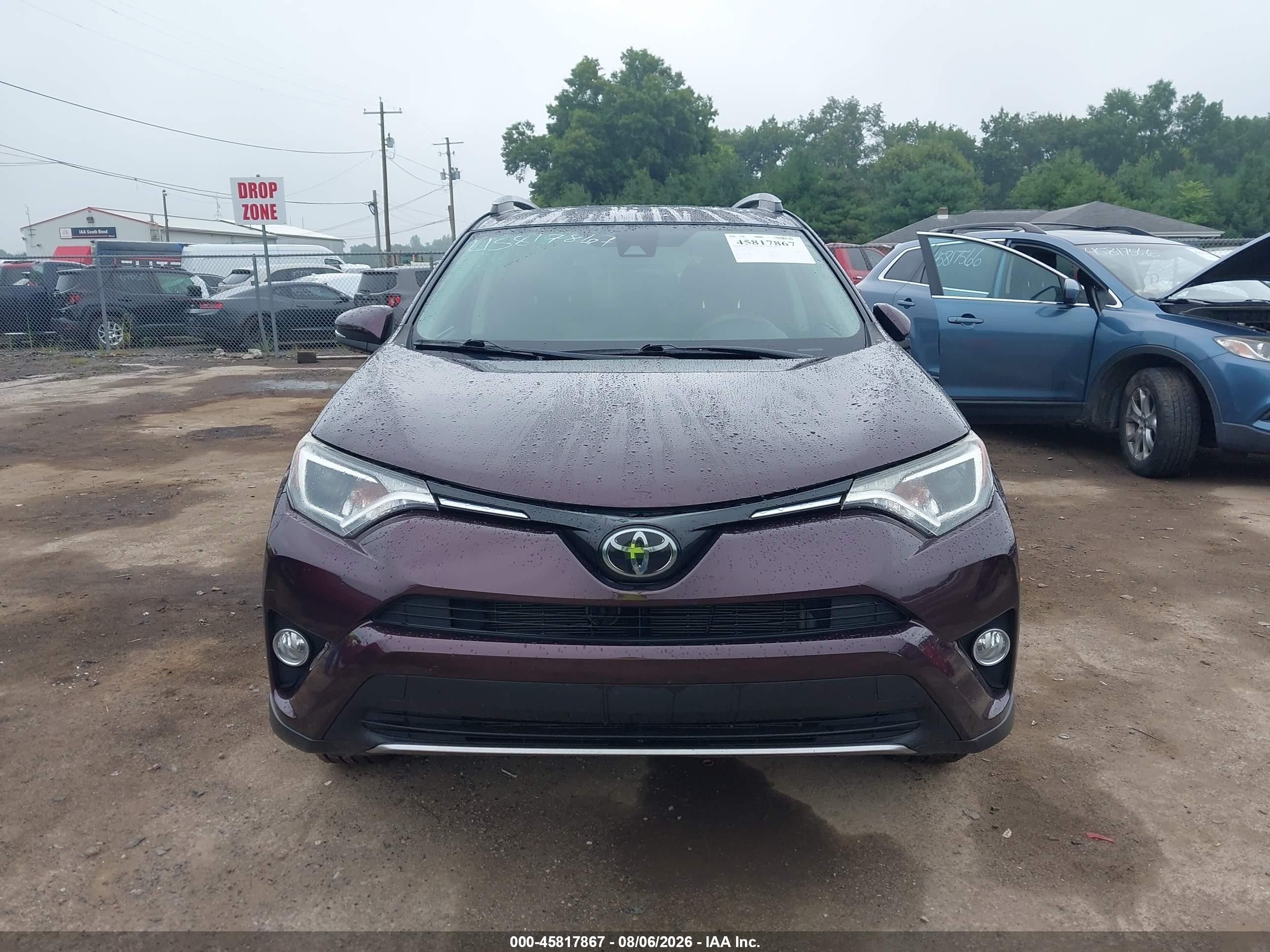 2017 Toyota Rav4 Xle Бордовый vin: 2T3RFREV4HW589592