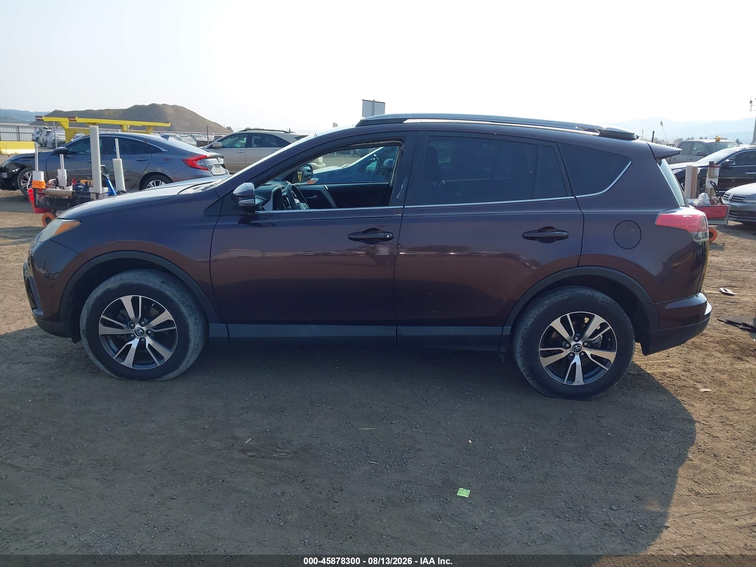 2018 Toyota Rav4 Xle Purple vin: 2T3RFREV4JW720672
