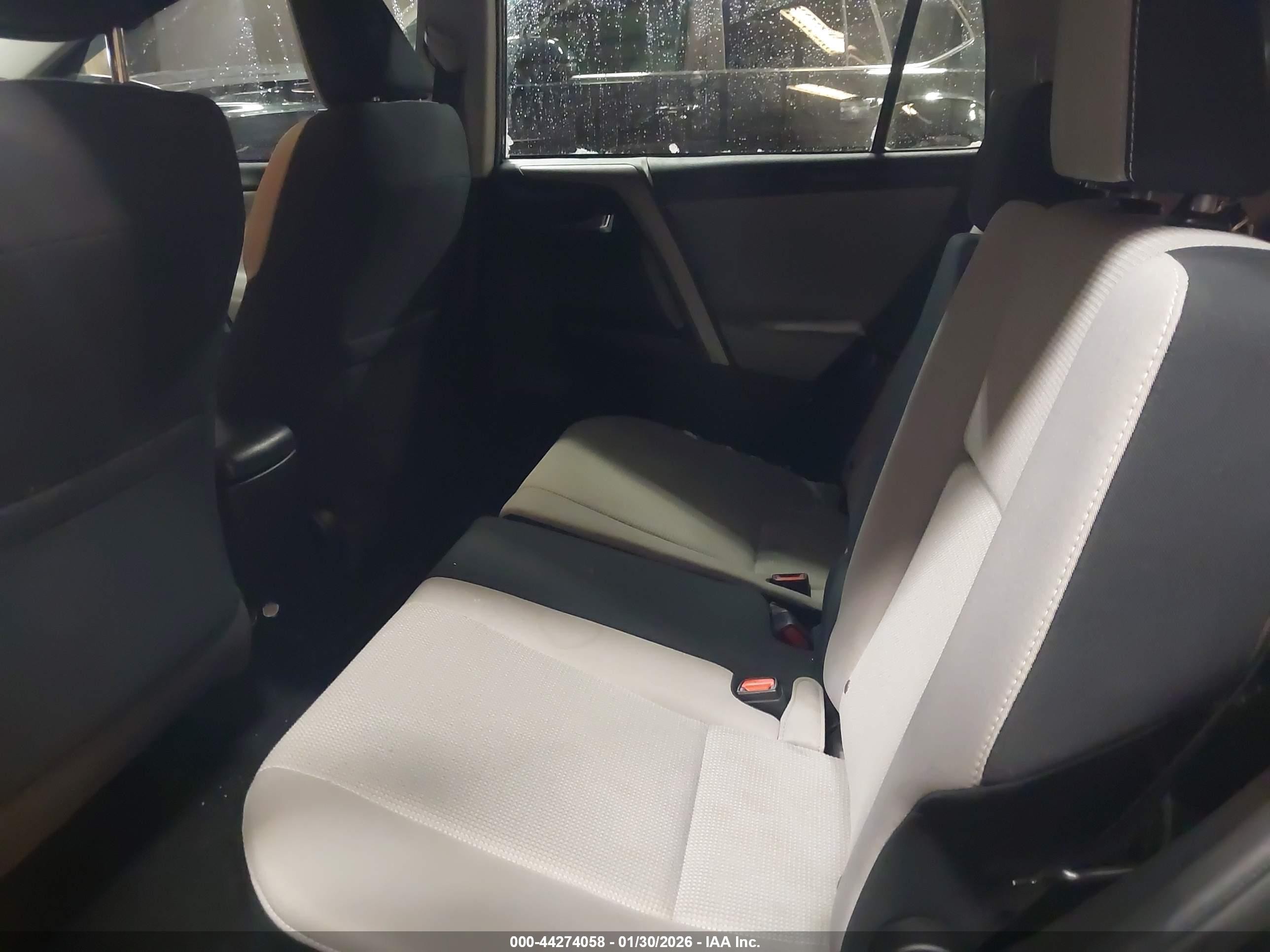2018 Toyota Rav4 Xle Gray vin: 2T3RFREV4JW754496