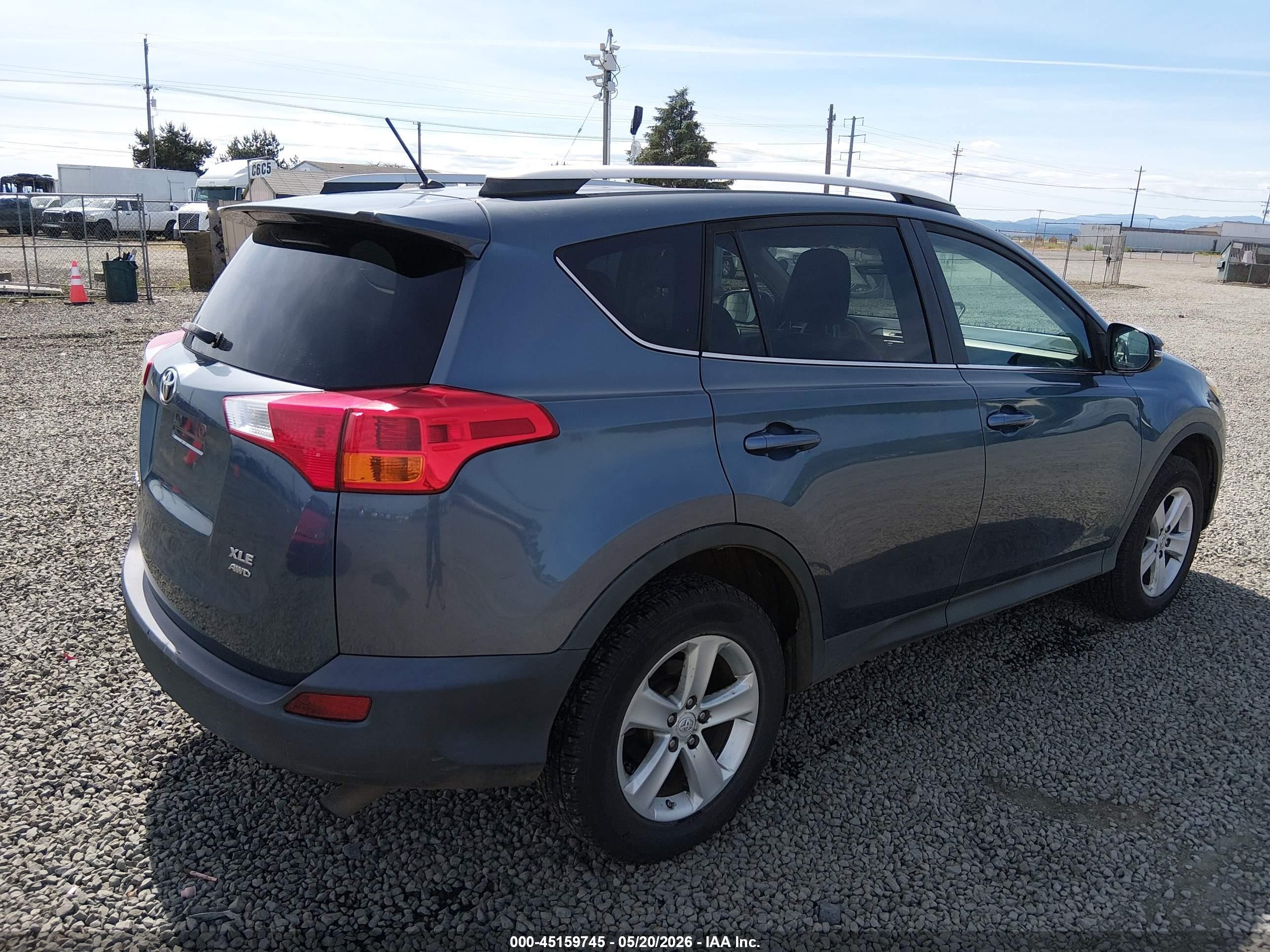 2013 Toyota Rav4 Xle Light Blue vin: 2T3RFREV5DW024486