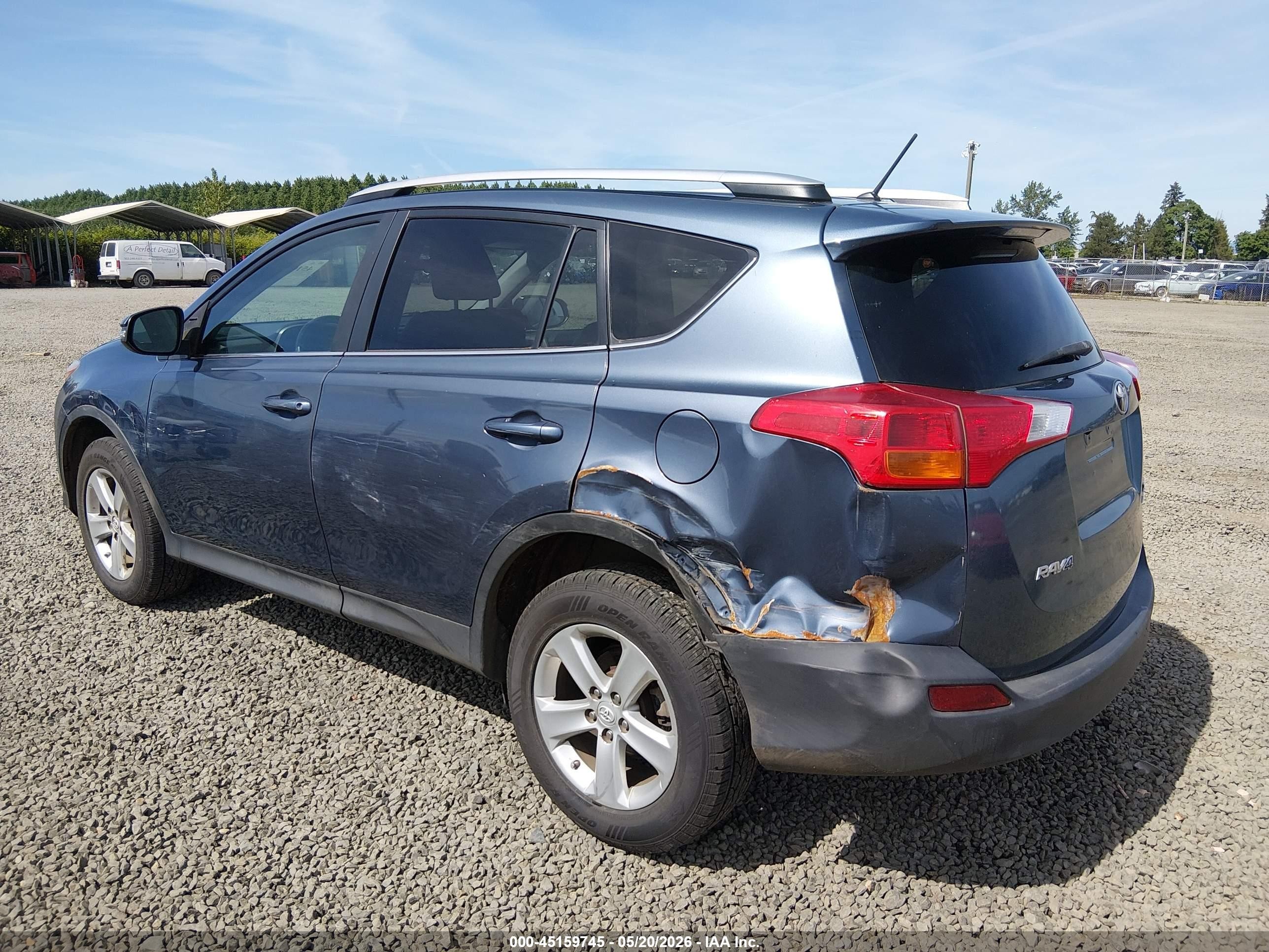 2013 Toyota Rav4 Xle Light Blue vin: 2T3RFREV5DW024486